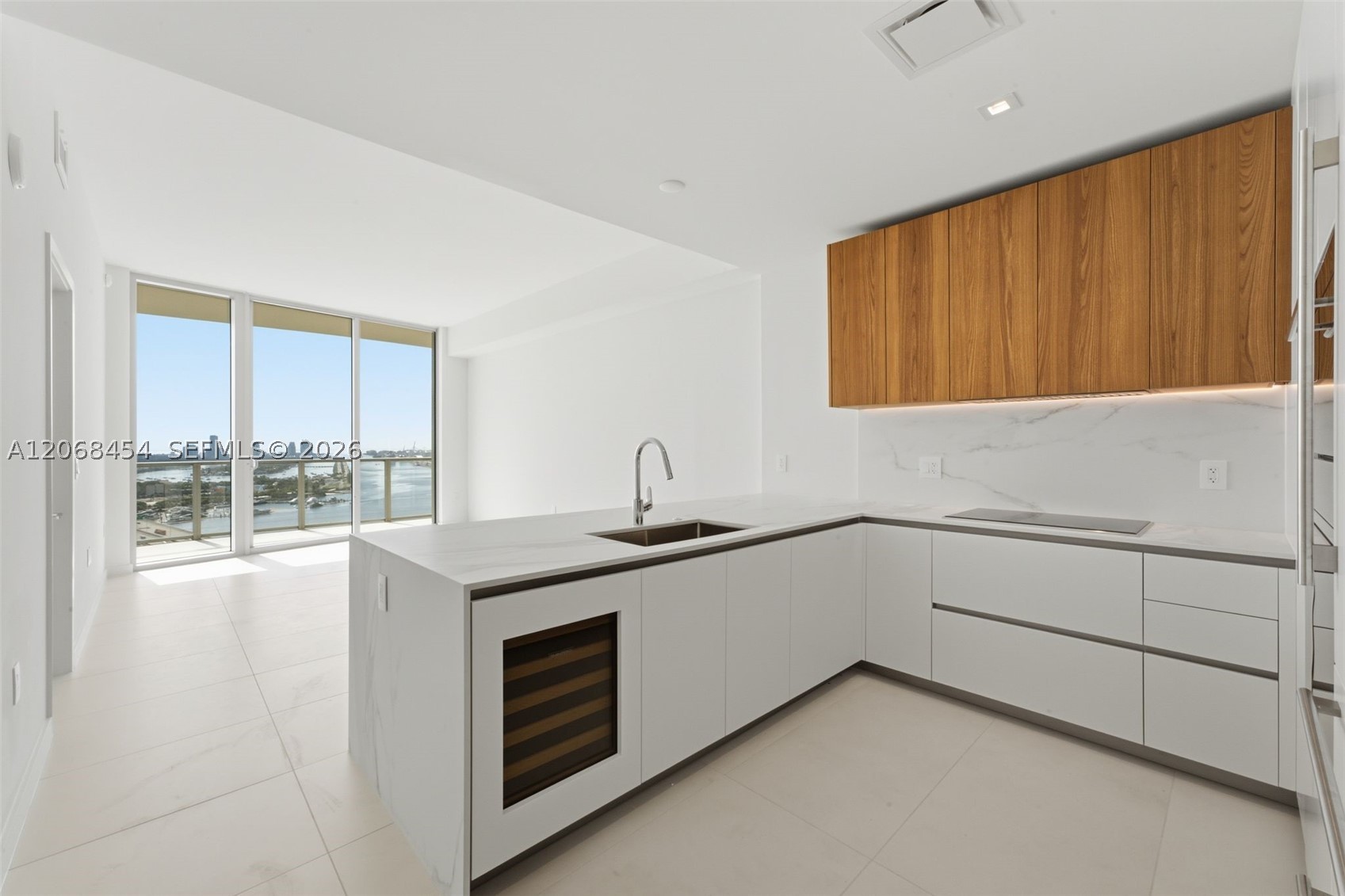1400 Biscayne Blvd. #3004, Miami FL 33132
