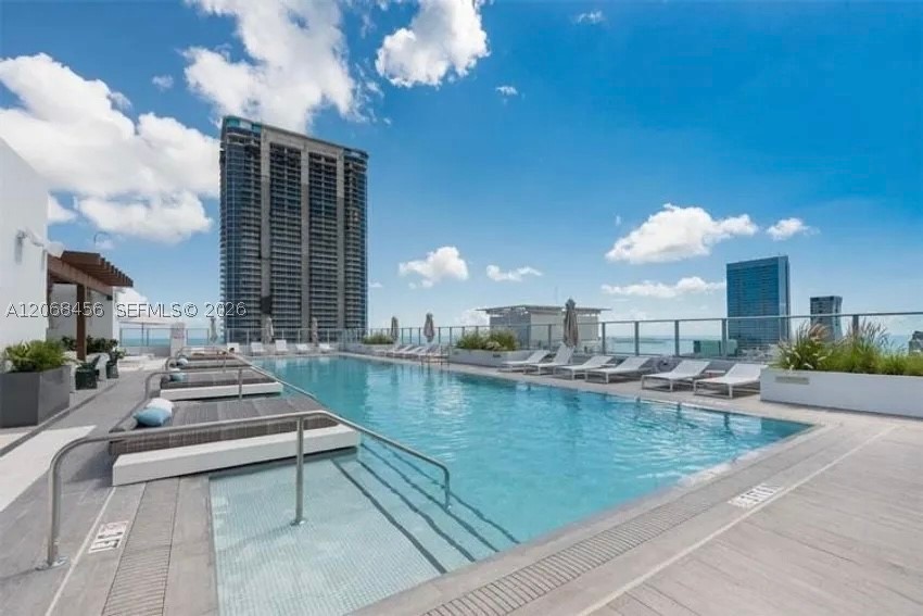 1010 SW 2nd Ave #1810, Miami FL 33130