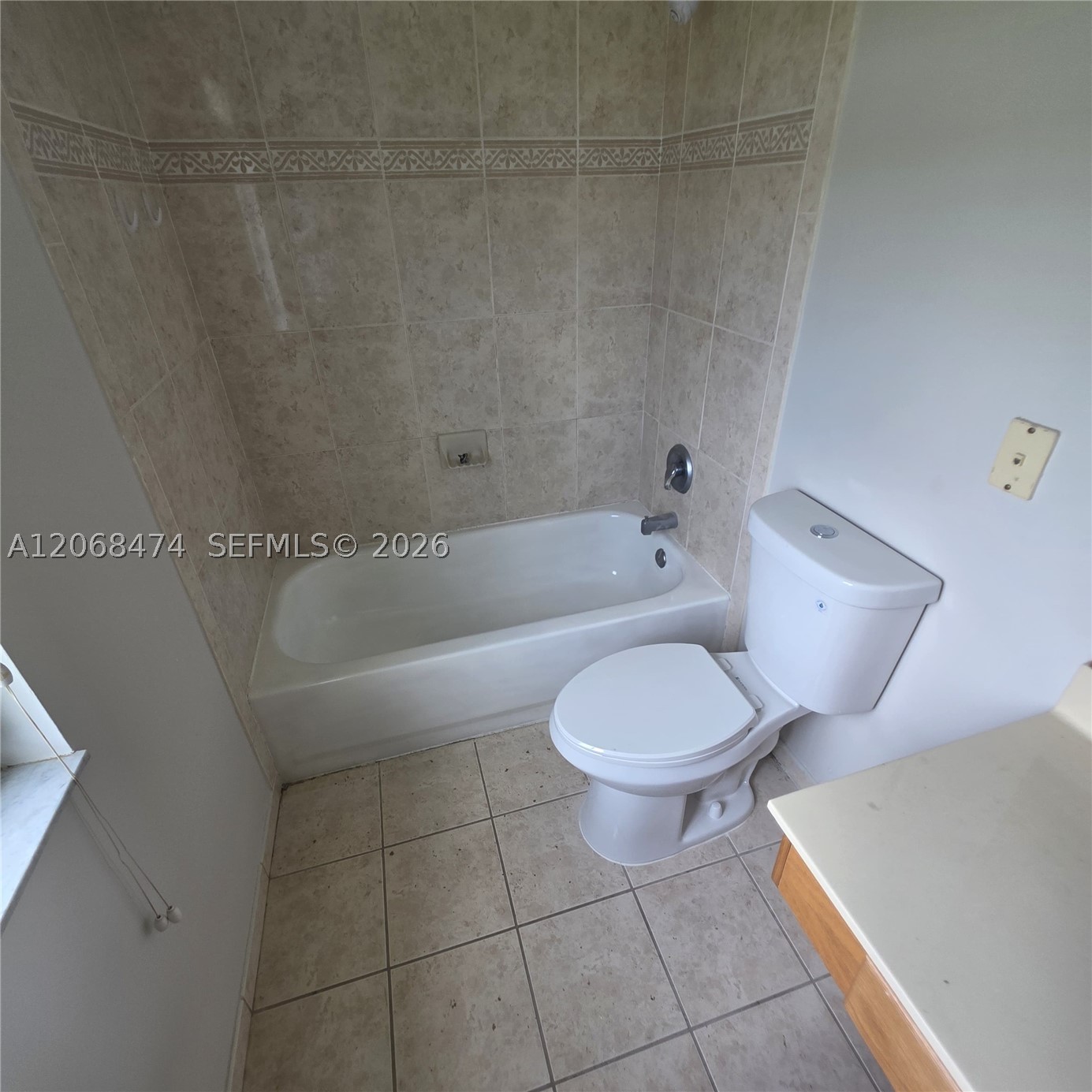 4730 Lago Vista Dr, Coconut Creek FL 33073