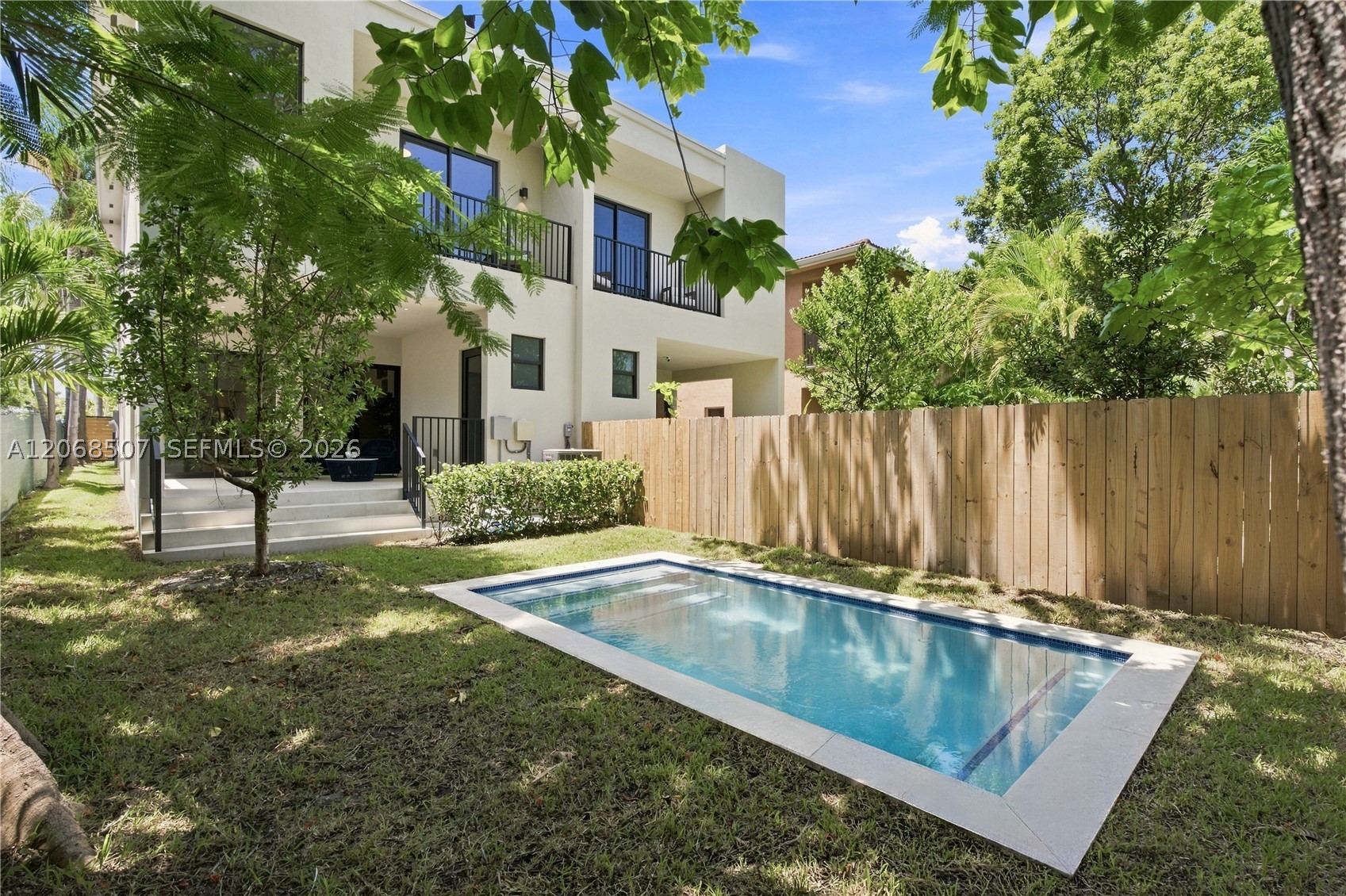 2927 SW 36th Ave, Miami FL 33133