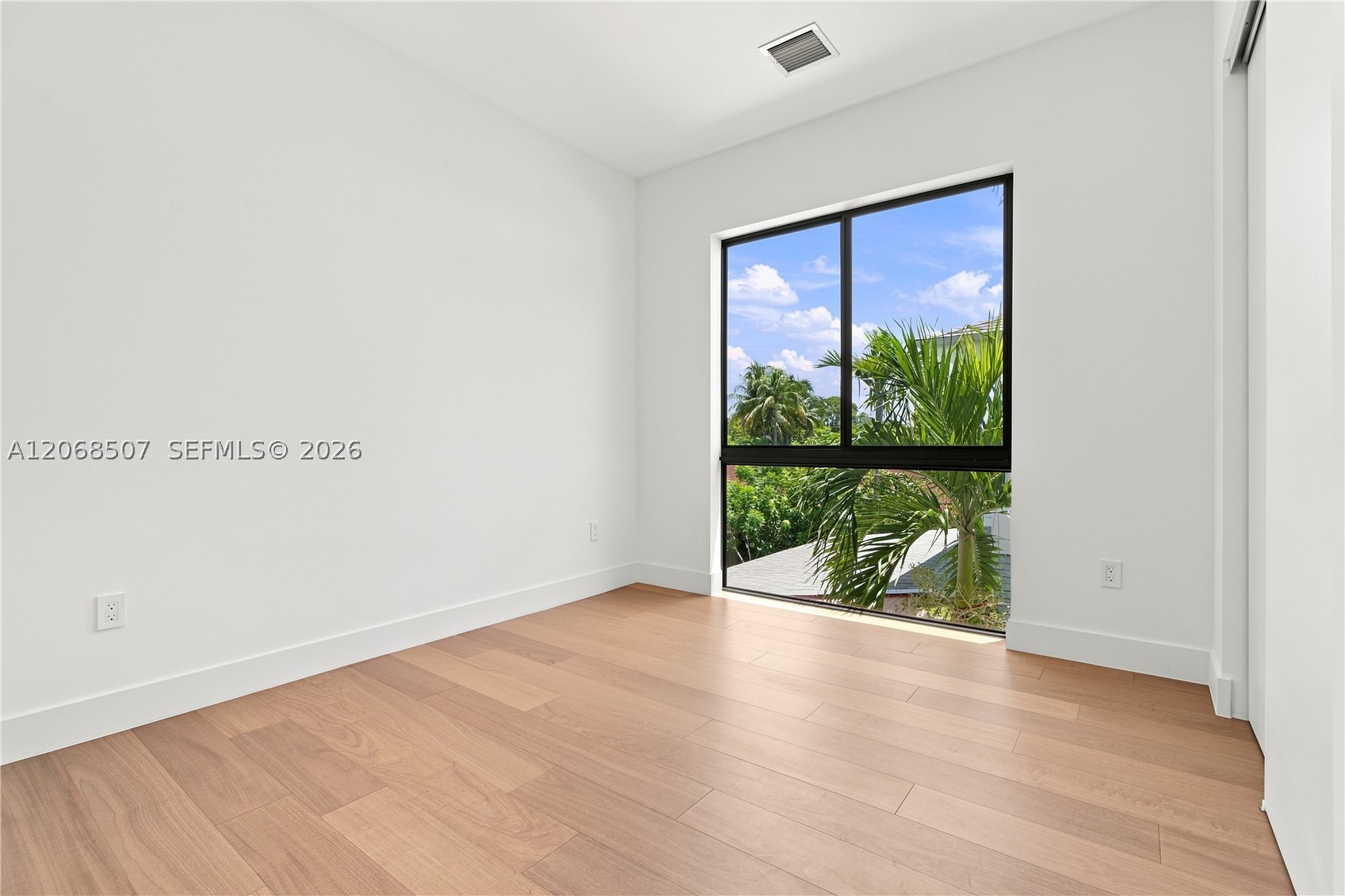 2927 SW 36th Ave, Miami FL 33133