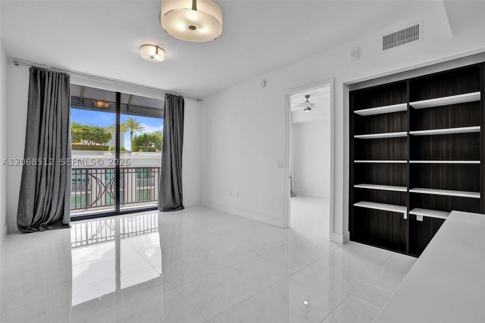 301 Altara Ave #UPH1005, Coral Gables FL 33146