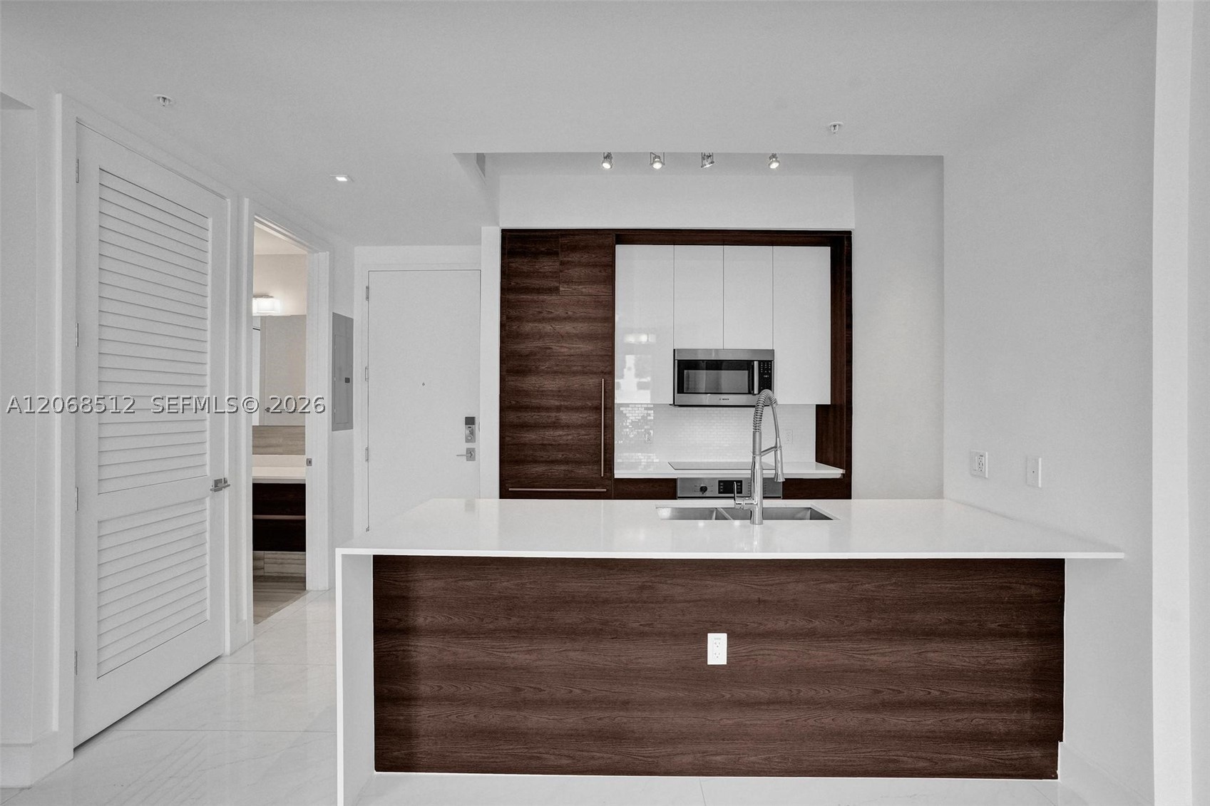 301 Altara Ave #UPH1005, Coral Gables FL 33146