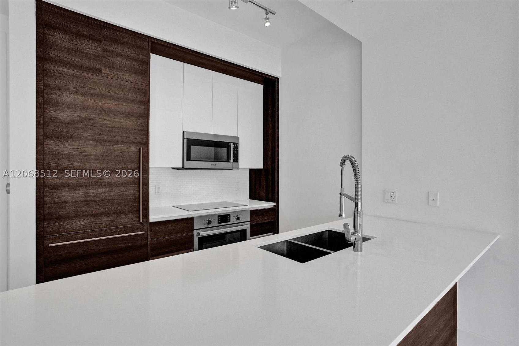 301 Altara Ave #UPH1005, Coral Gables FL 33146