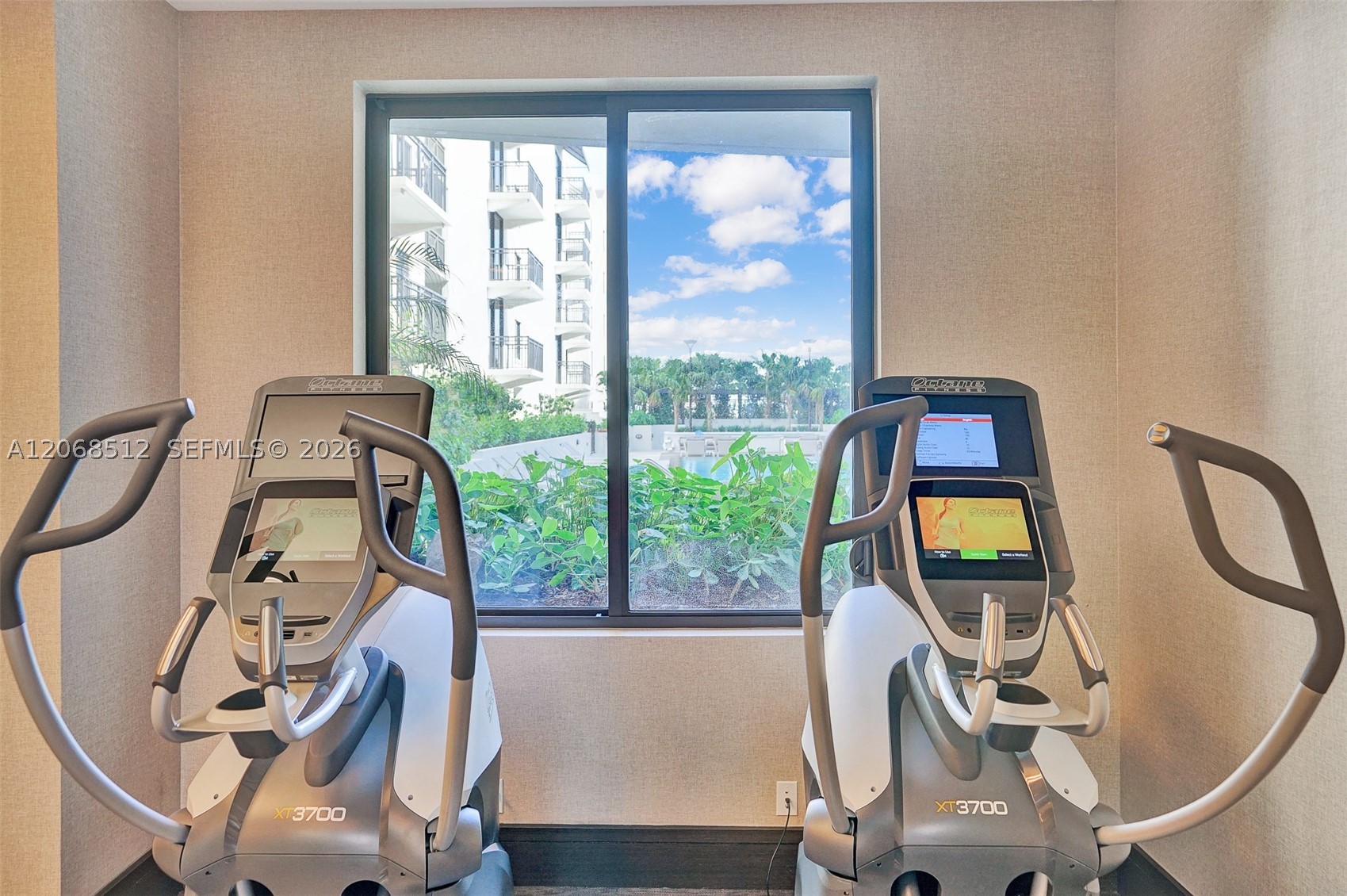 301 Altara Ave #UPH1005, Coral Gables FL 33146