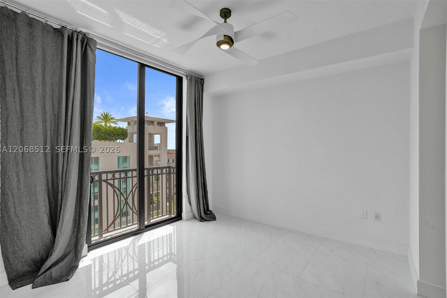 301 Altara Ave #UPH1005, Coral Gables FL 33146