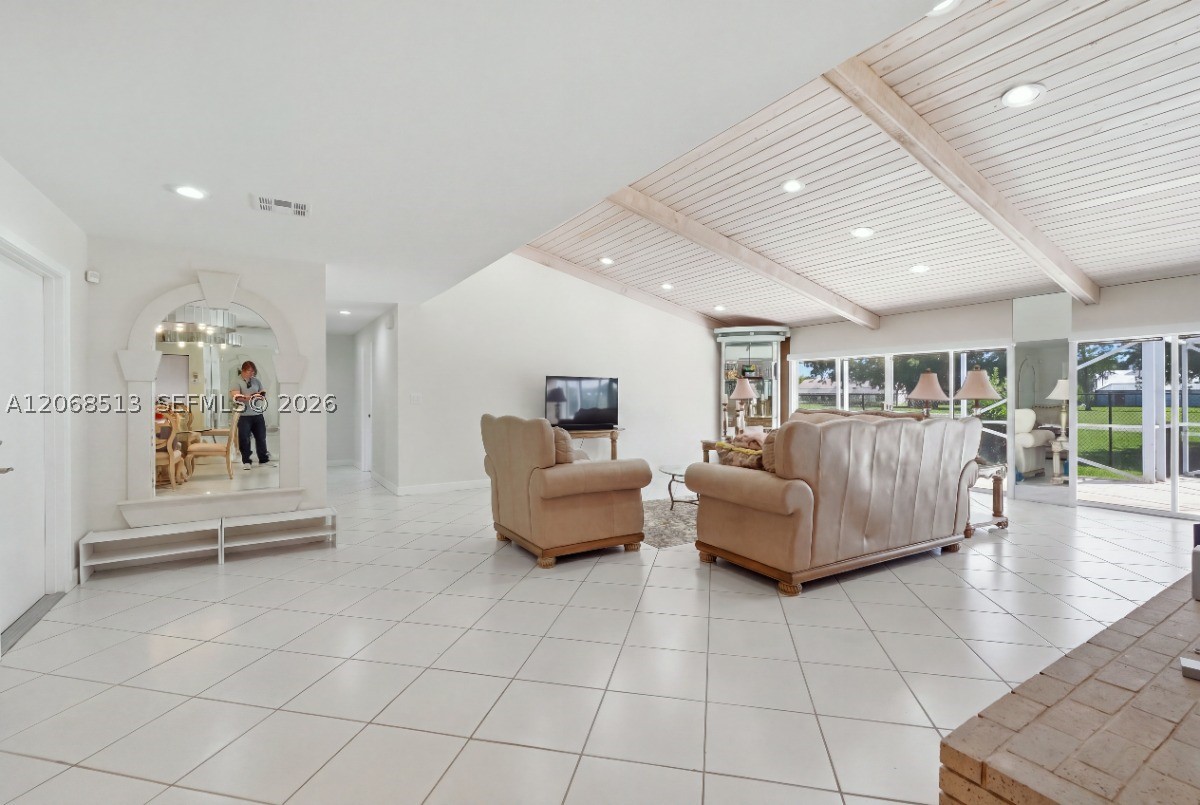 7300 Corkwood Ter, Tamarac FL 33321