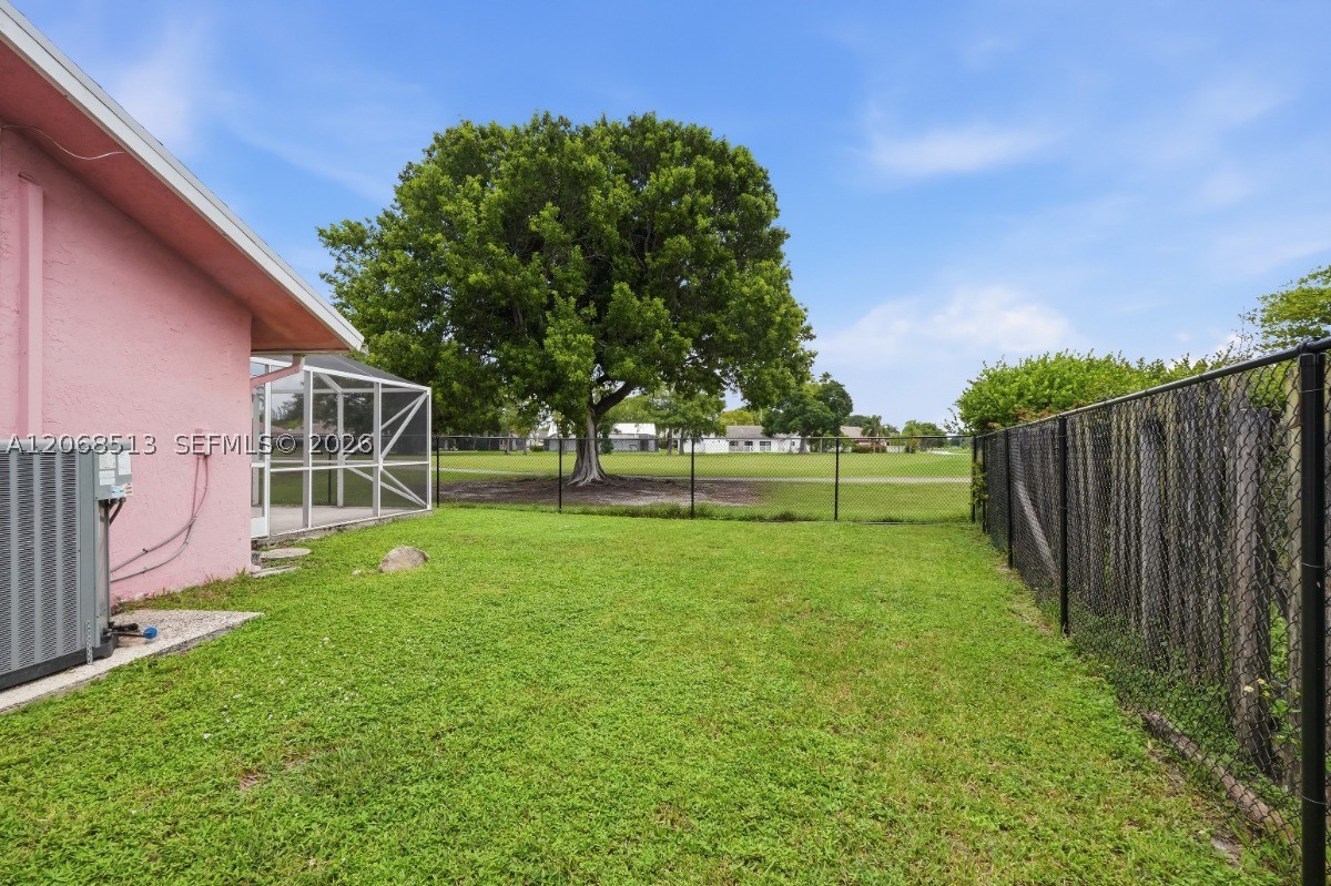 7300 Corkwood Ter, Tamarac FL 33321
