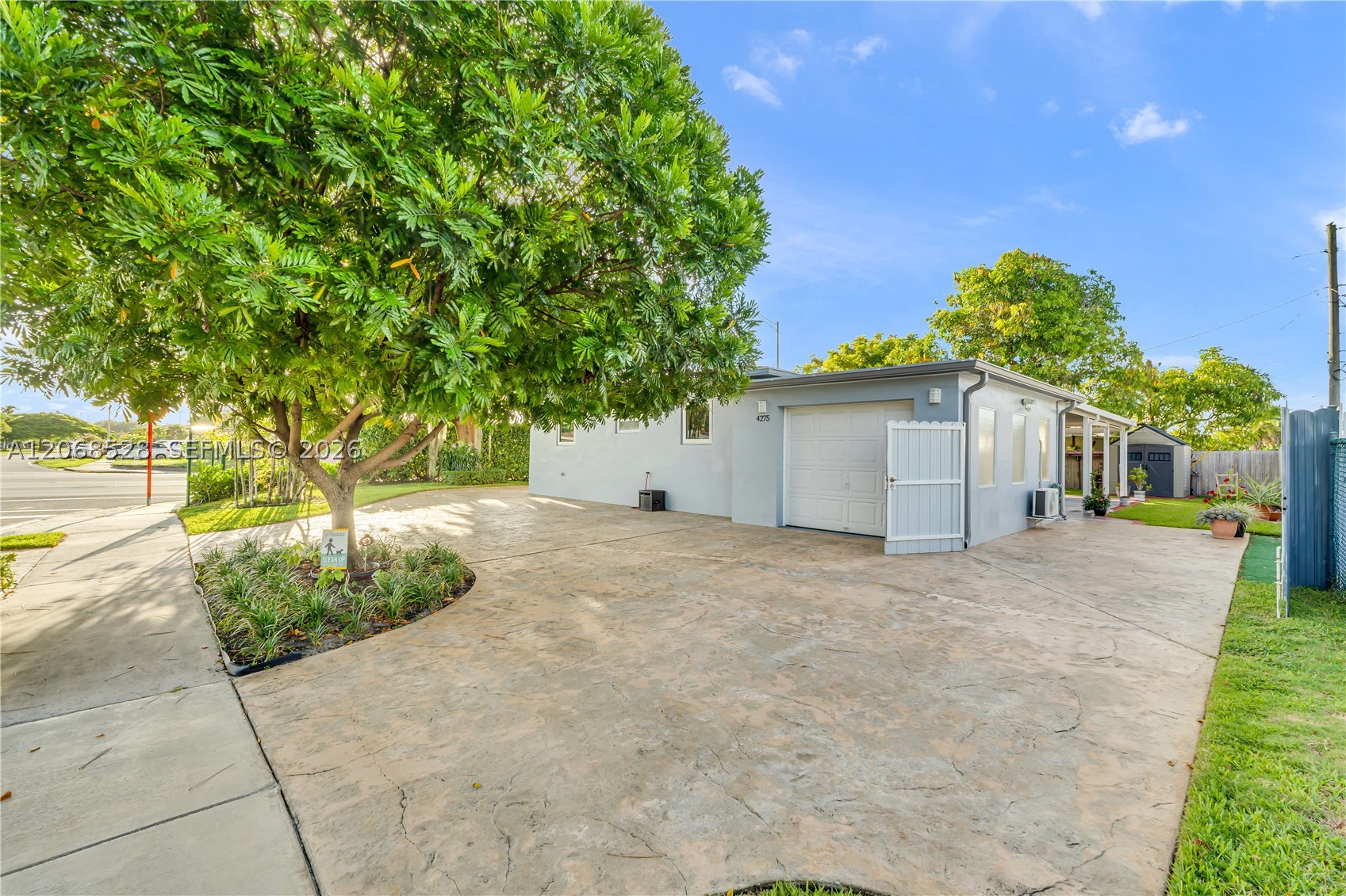 4275 SW 87th Ave, Miami FL 33165