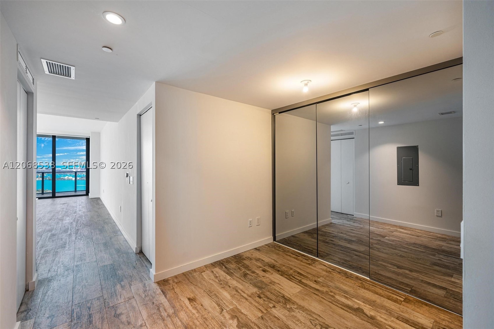 650 NE 32nd St #4407, Miami FL 33137