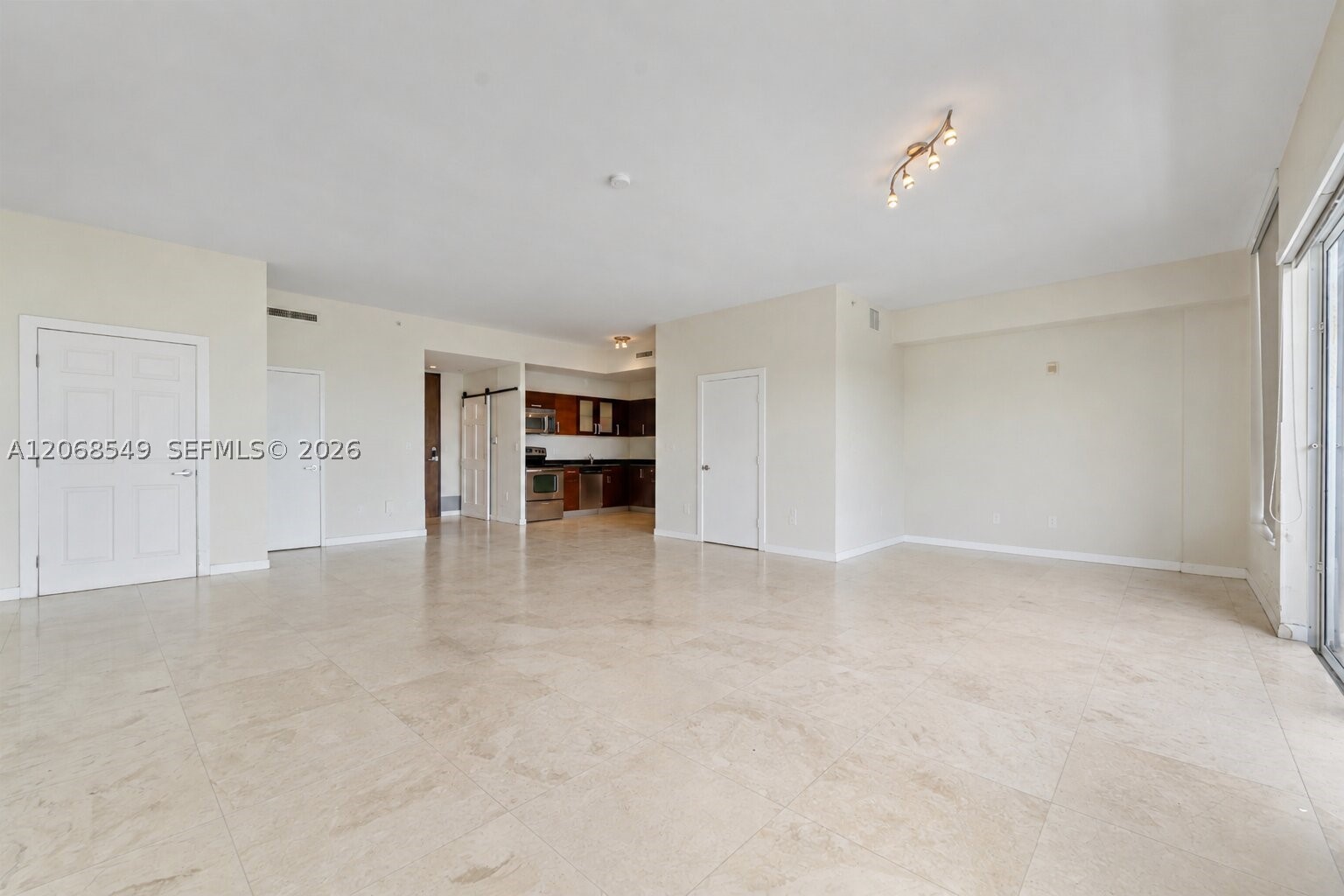 3250 Grand Ave #406, Miami FL 33133
