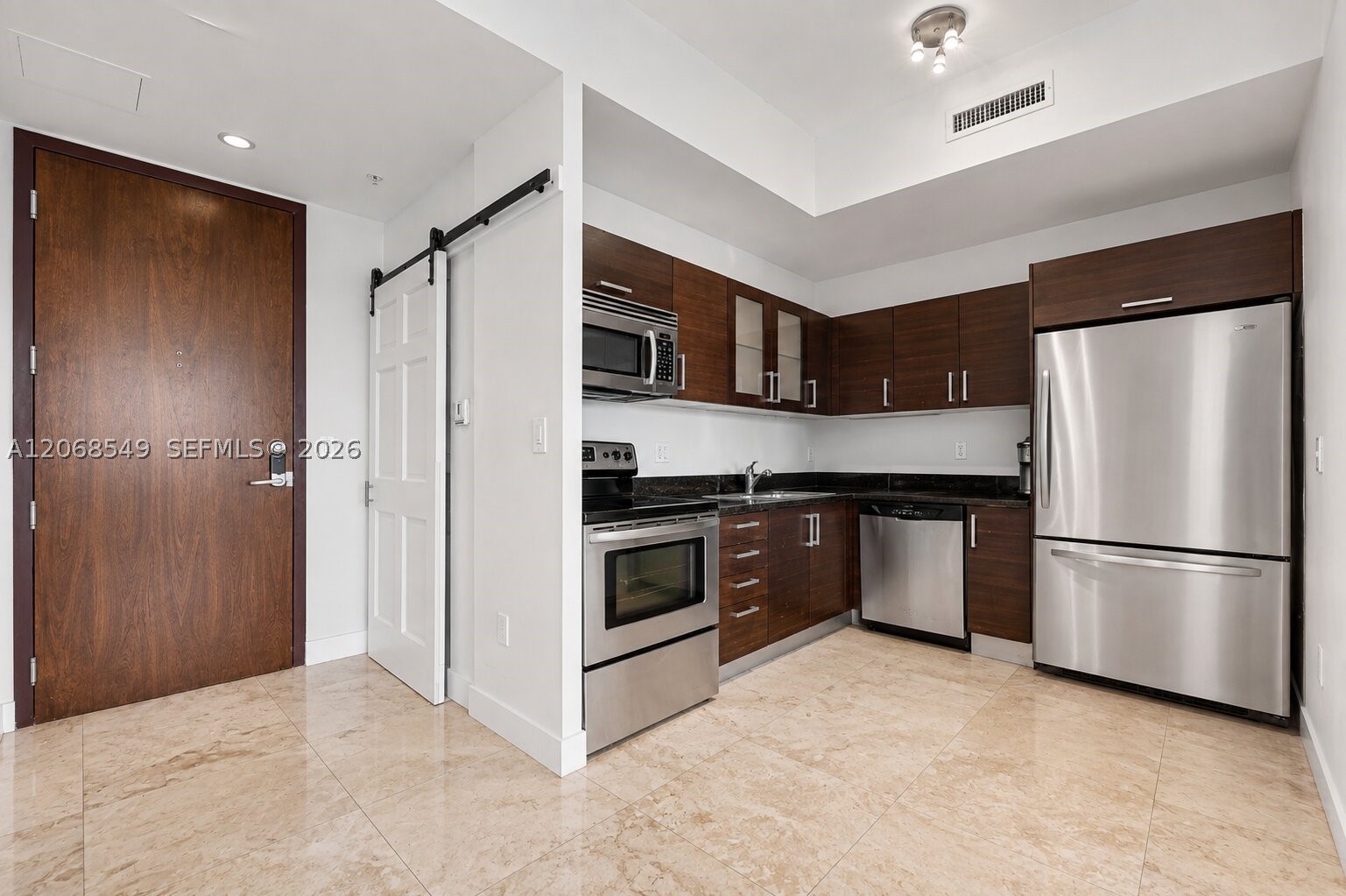 3250 Grand Ave #406, Miami FL 33133