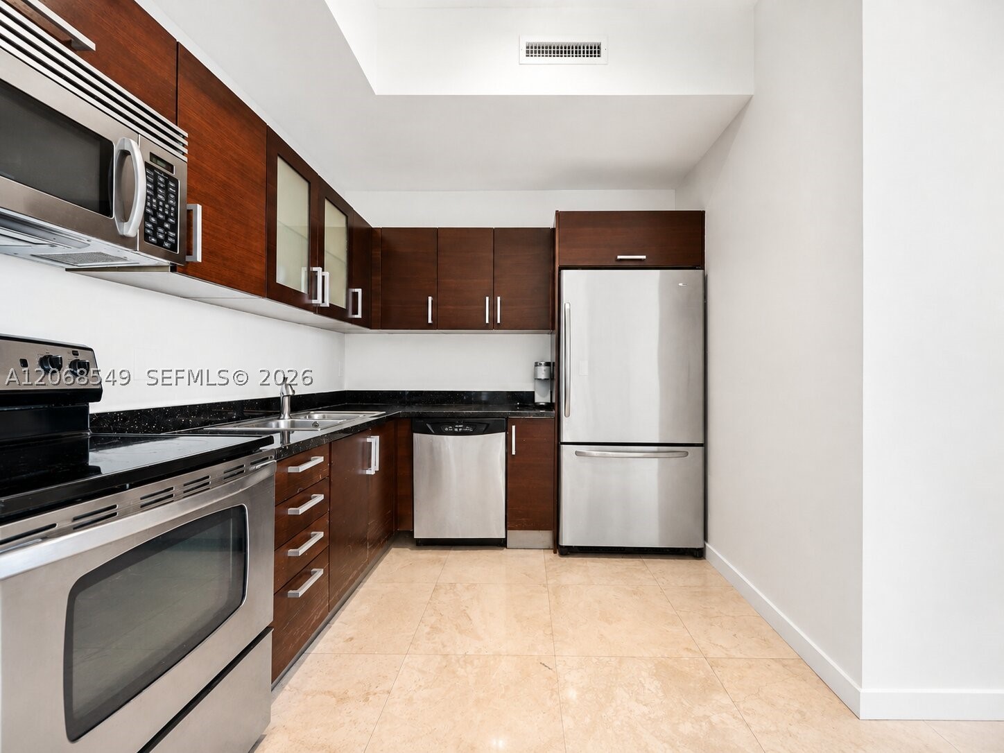 3250 Grand Ave #406, Miami FL 33133