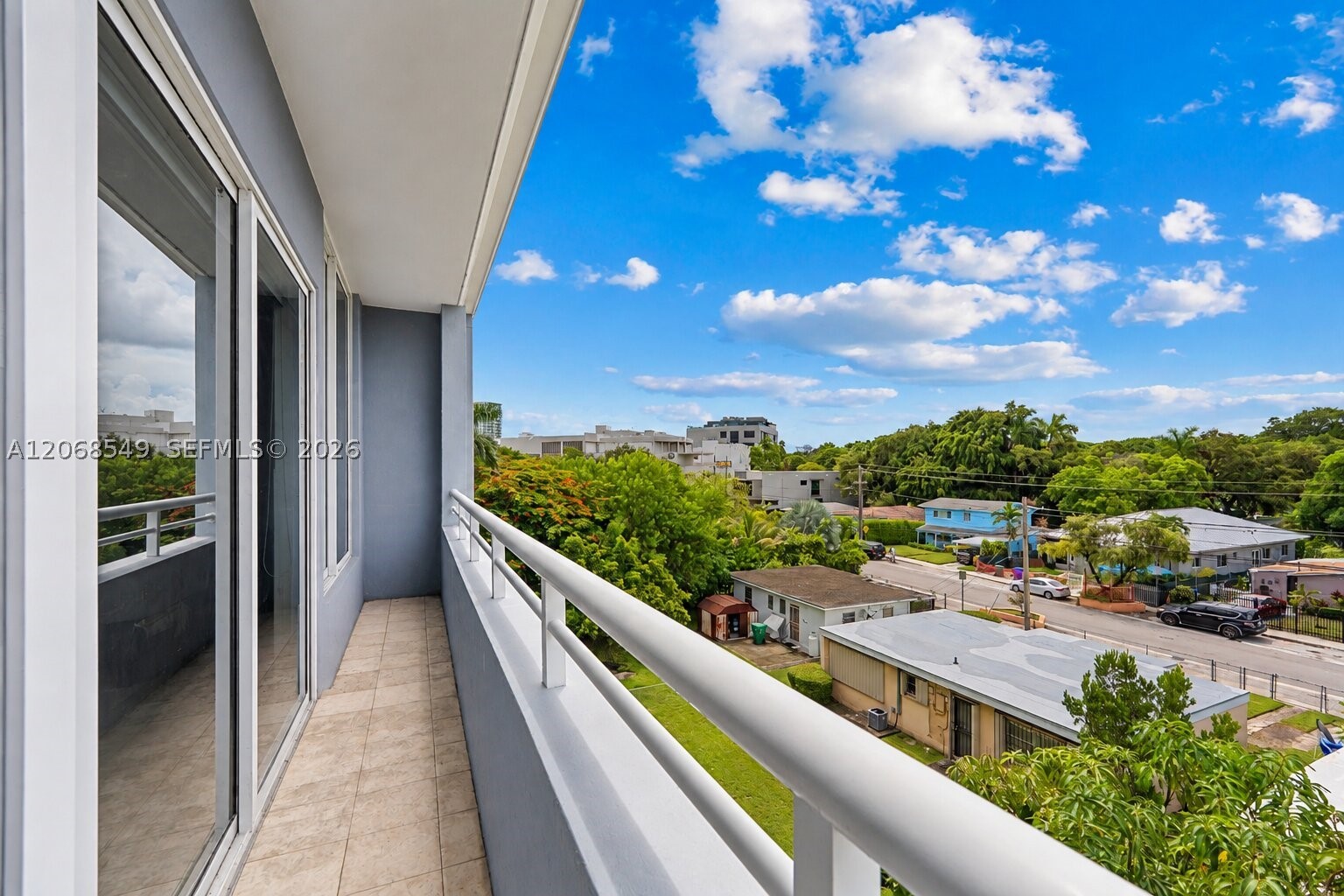 3250 Grand Ave #406, Miami FL 33133