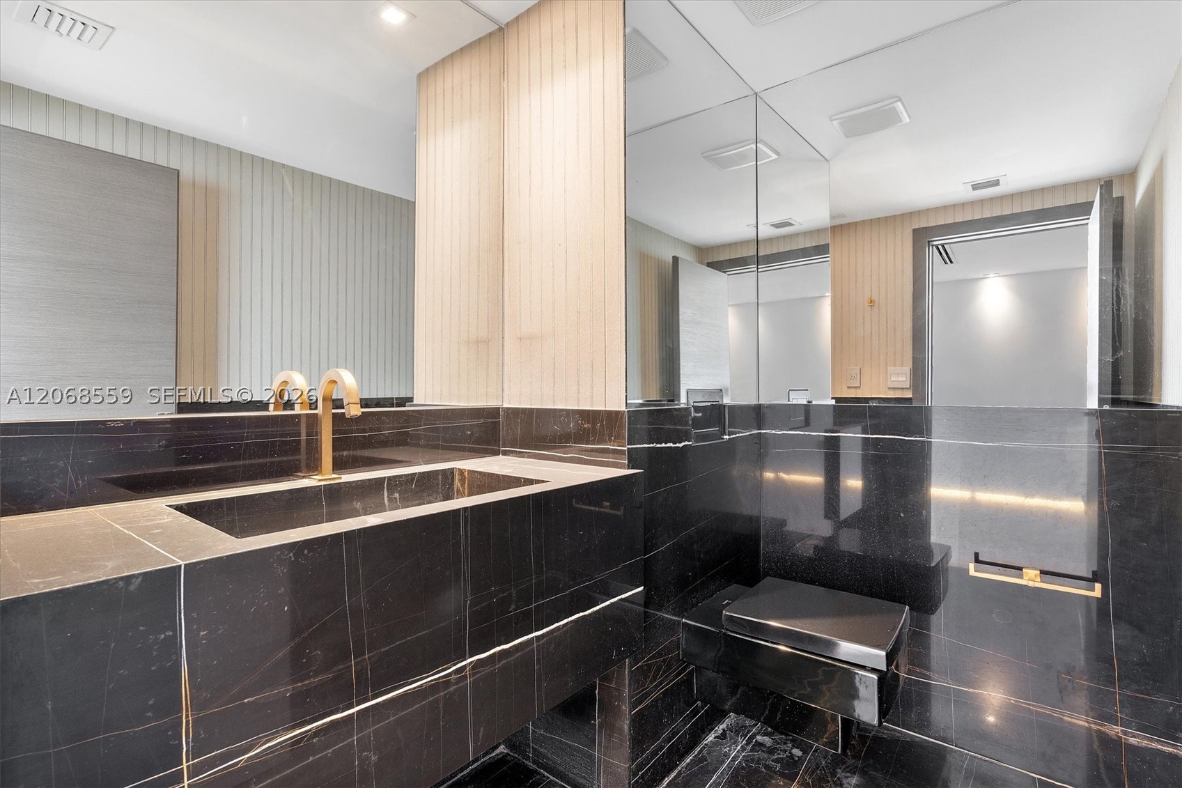 10155 Collins Ave #902, Bal Harbour FL 33154
