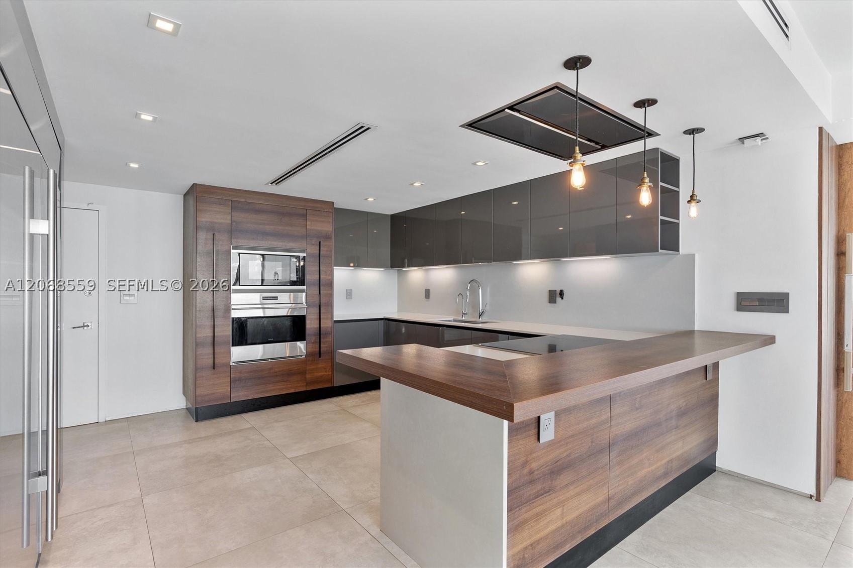 10155 Collins Ave #902, Bal Harbour FL 33154