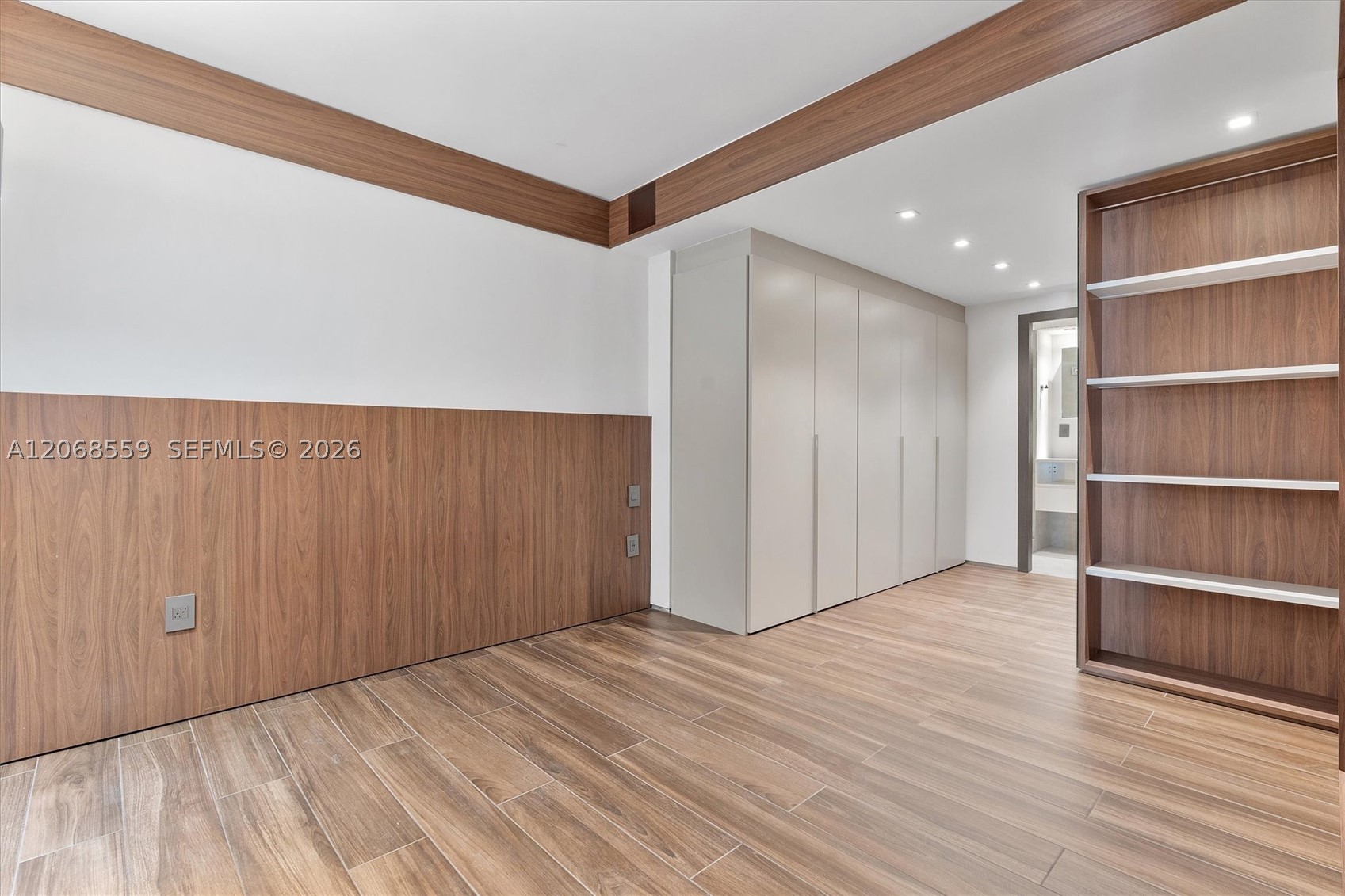 10155 Collins Ave #902, Bal Harbour FL 33154