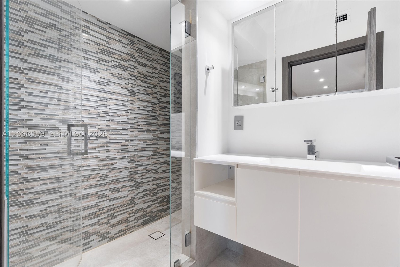 10155 Collins Ave #902, Bal Harbour FL 33154