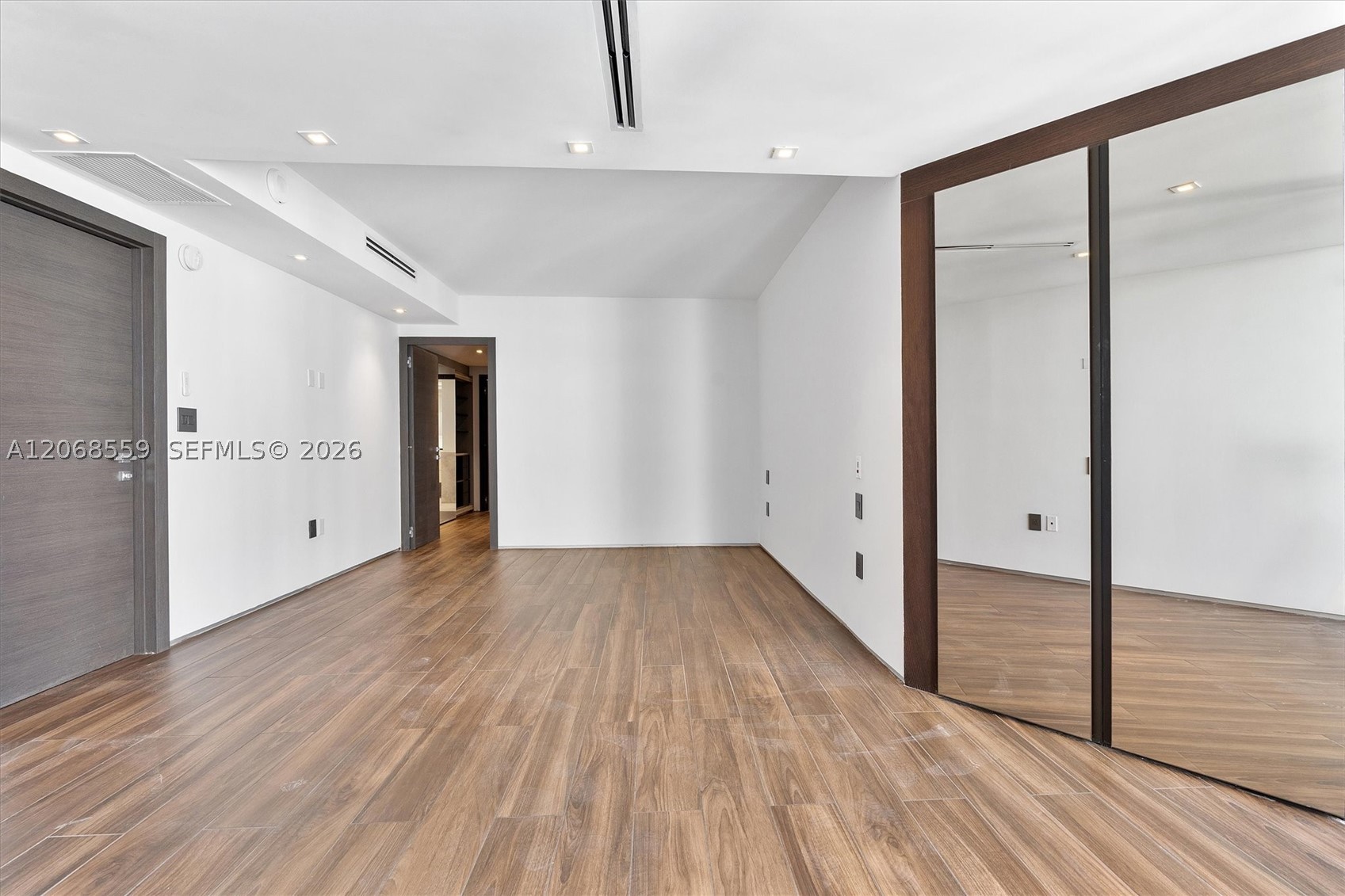 10155 Collins Ave #902, Bal Harbour FL 33154