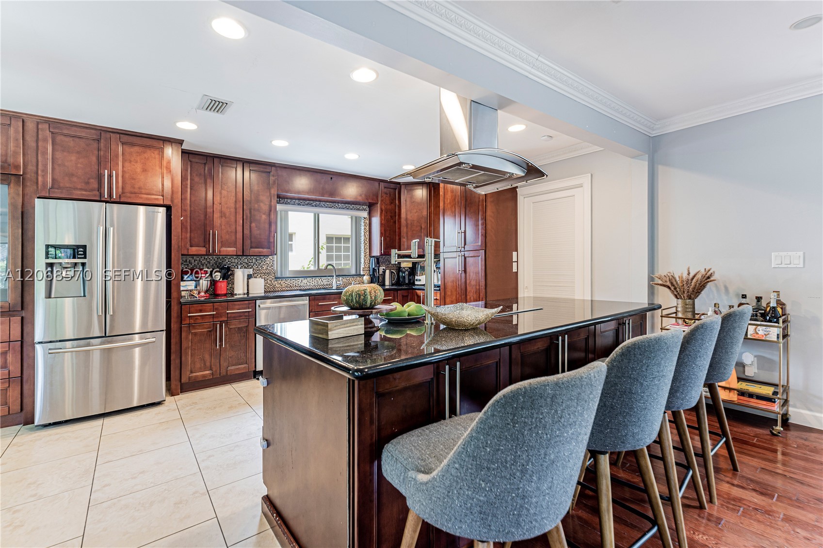 6865 Veronese St, Coral Gables FL 33146