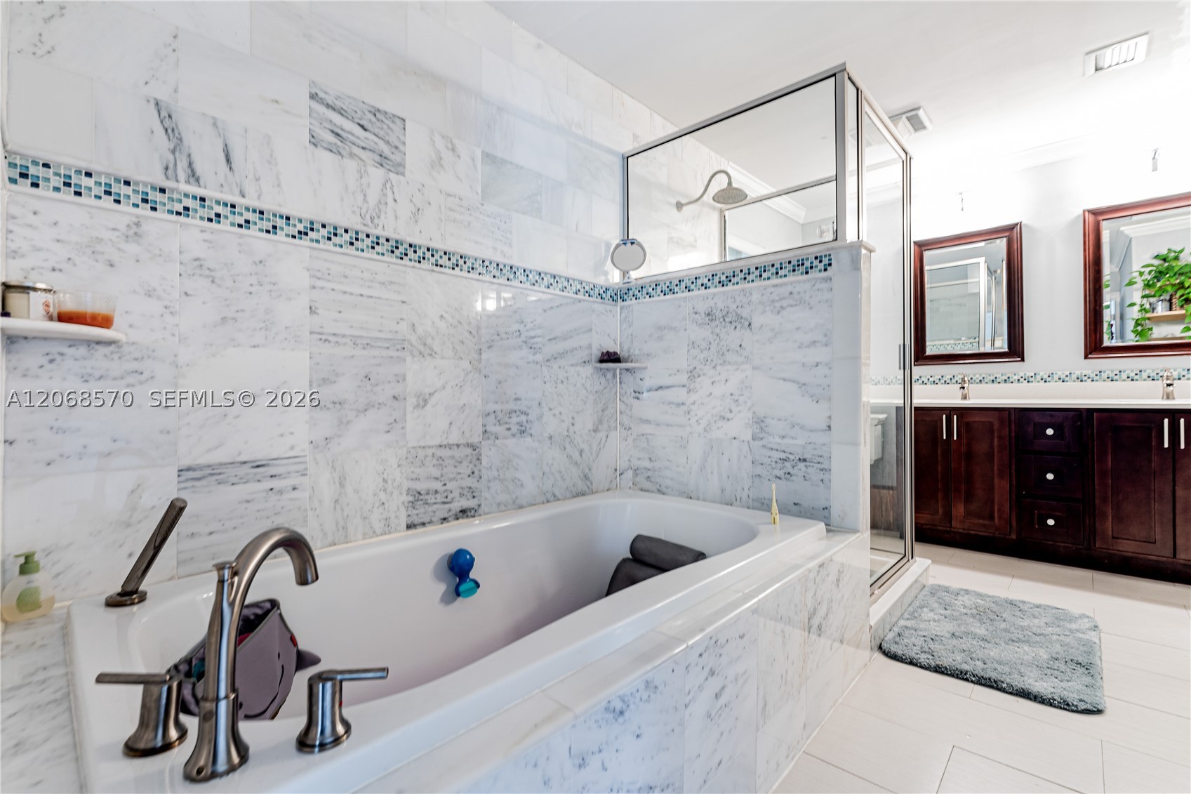 6865 Veronese St, Coral Gables FL 33146