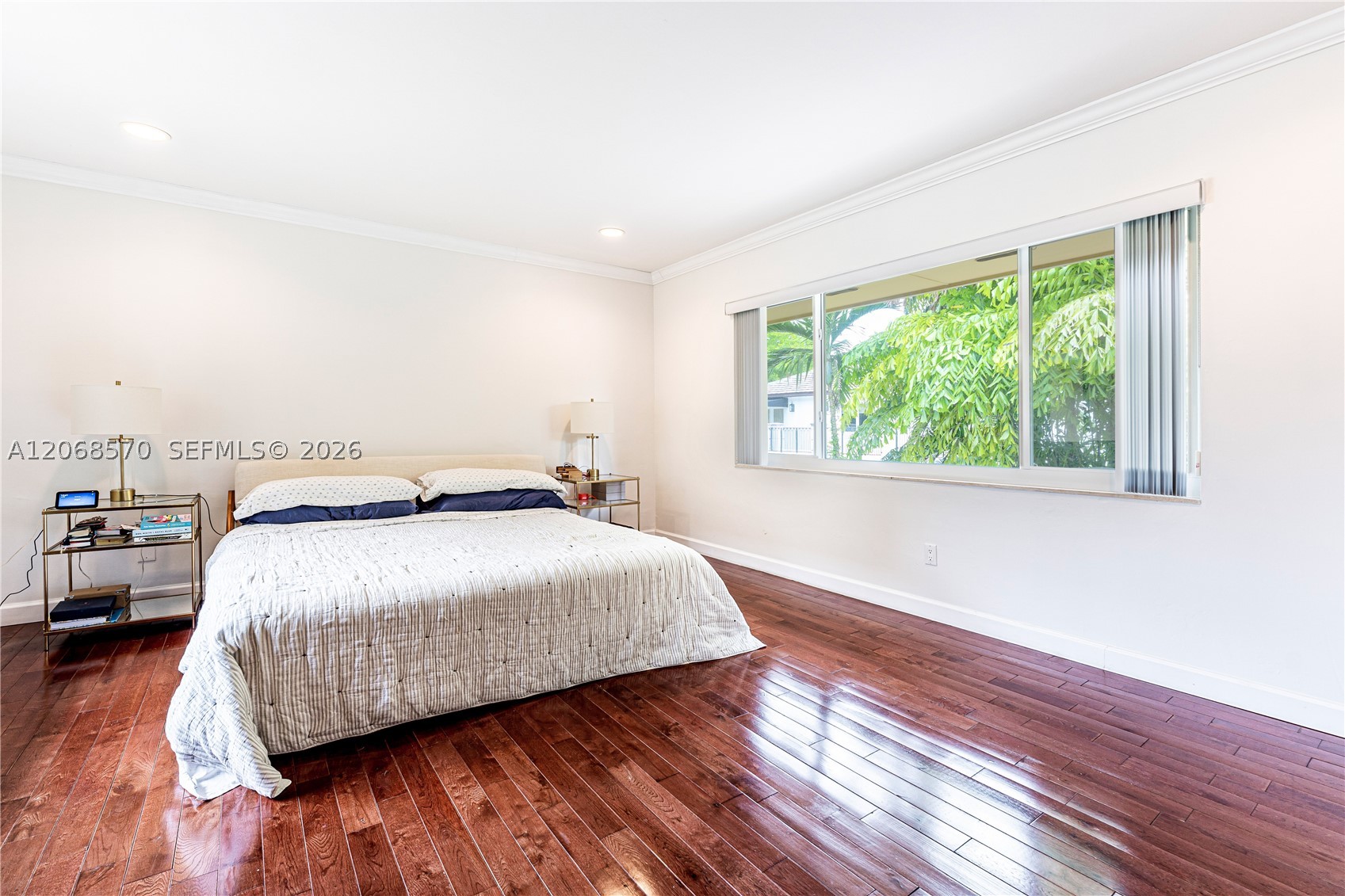 6865 Veronese St, Coral Gables FL 33146