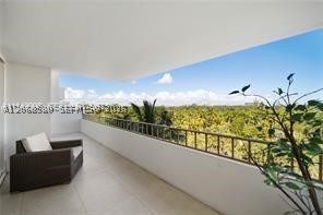 155 Ocean Lane Dr #702, Key Biscayne FL 33149
