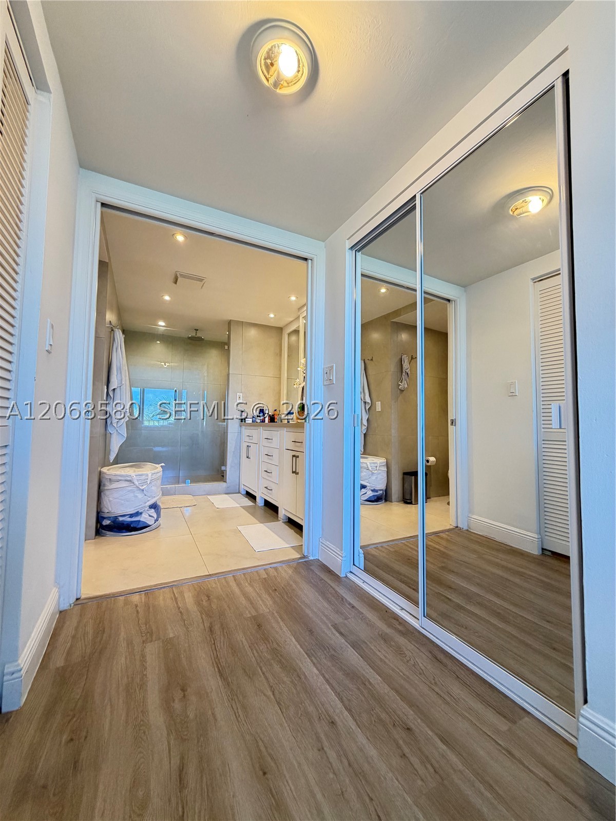 155 Ocean Lane Dr #702, Key Biscayne FL 33149