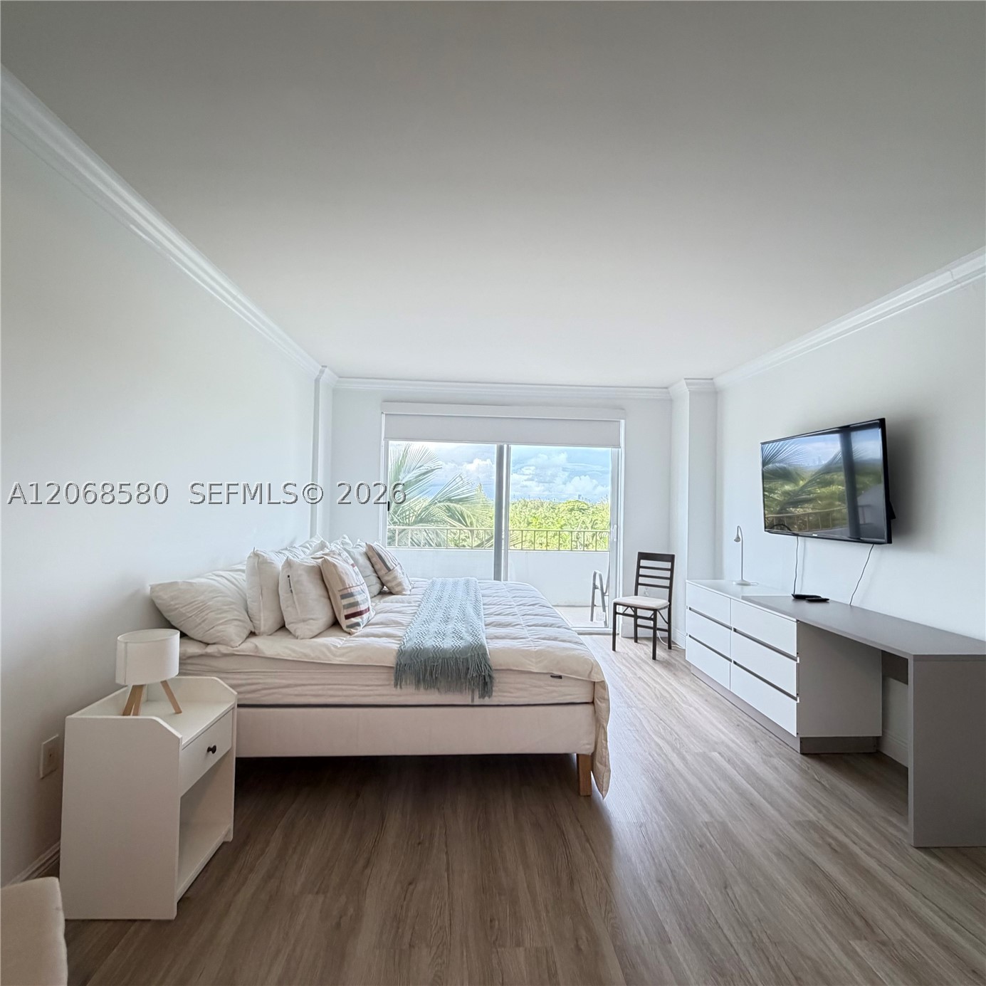 155 Ocean Lane Dr #702, Key Biscayne FL 33149
