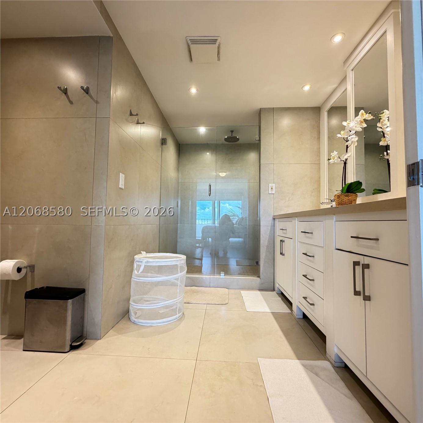 155 Ocean Lane Dr #702, Key Biscayne FL 33149