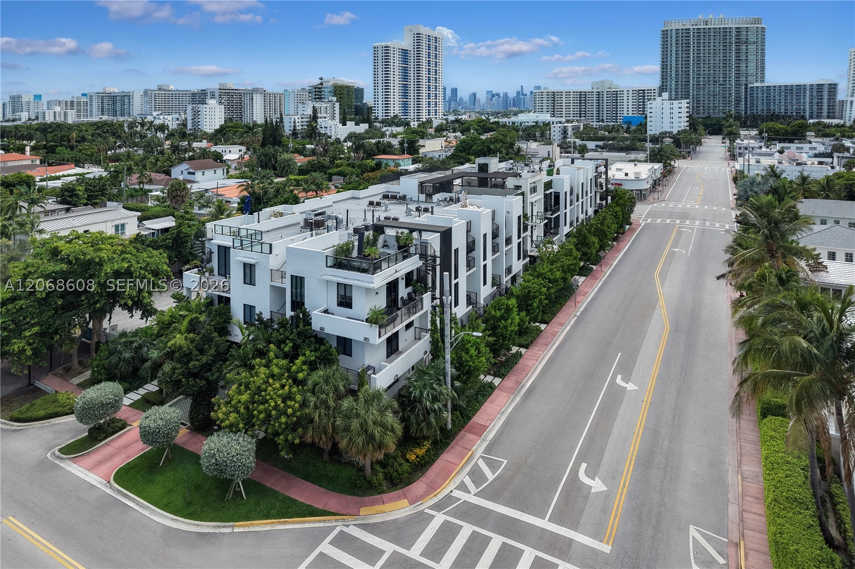 1030 15th St #PH3, Miami Beach FL 33139