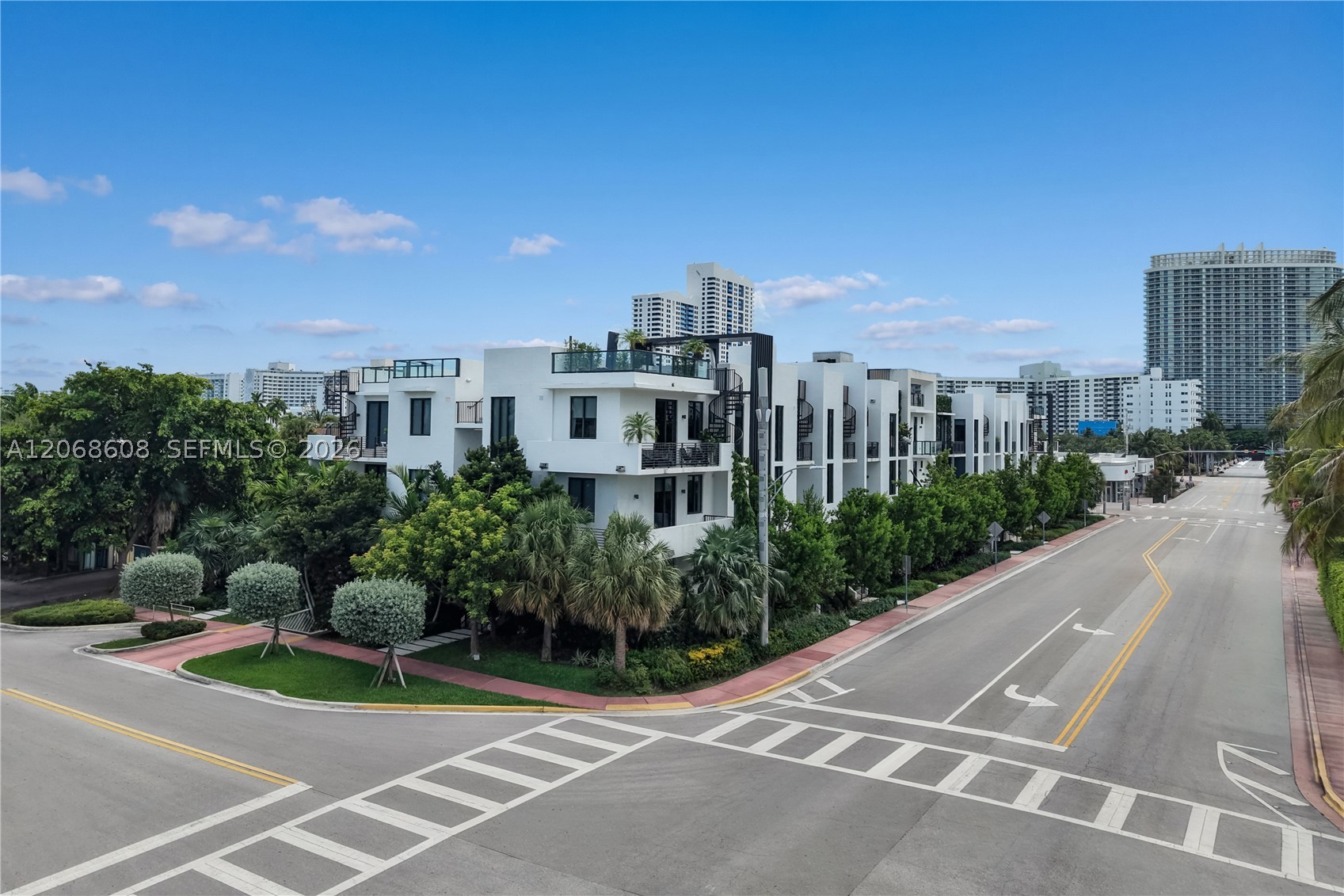 1030 15th St #PH3, Miami Beach FL 33139