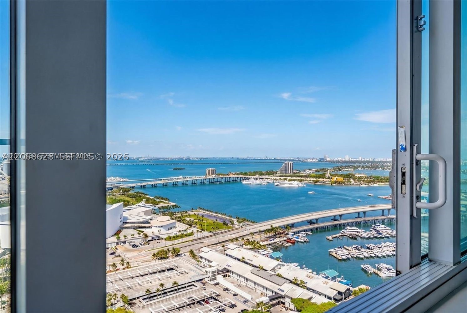 244 Biscayne Blvd #3702, Miami FL 33132