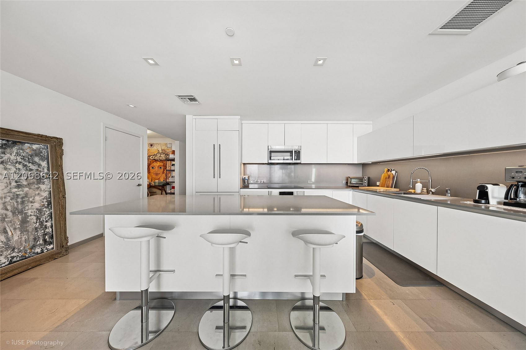 68 SE 6th St #2909, Miami FL 33131