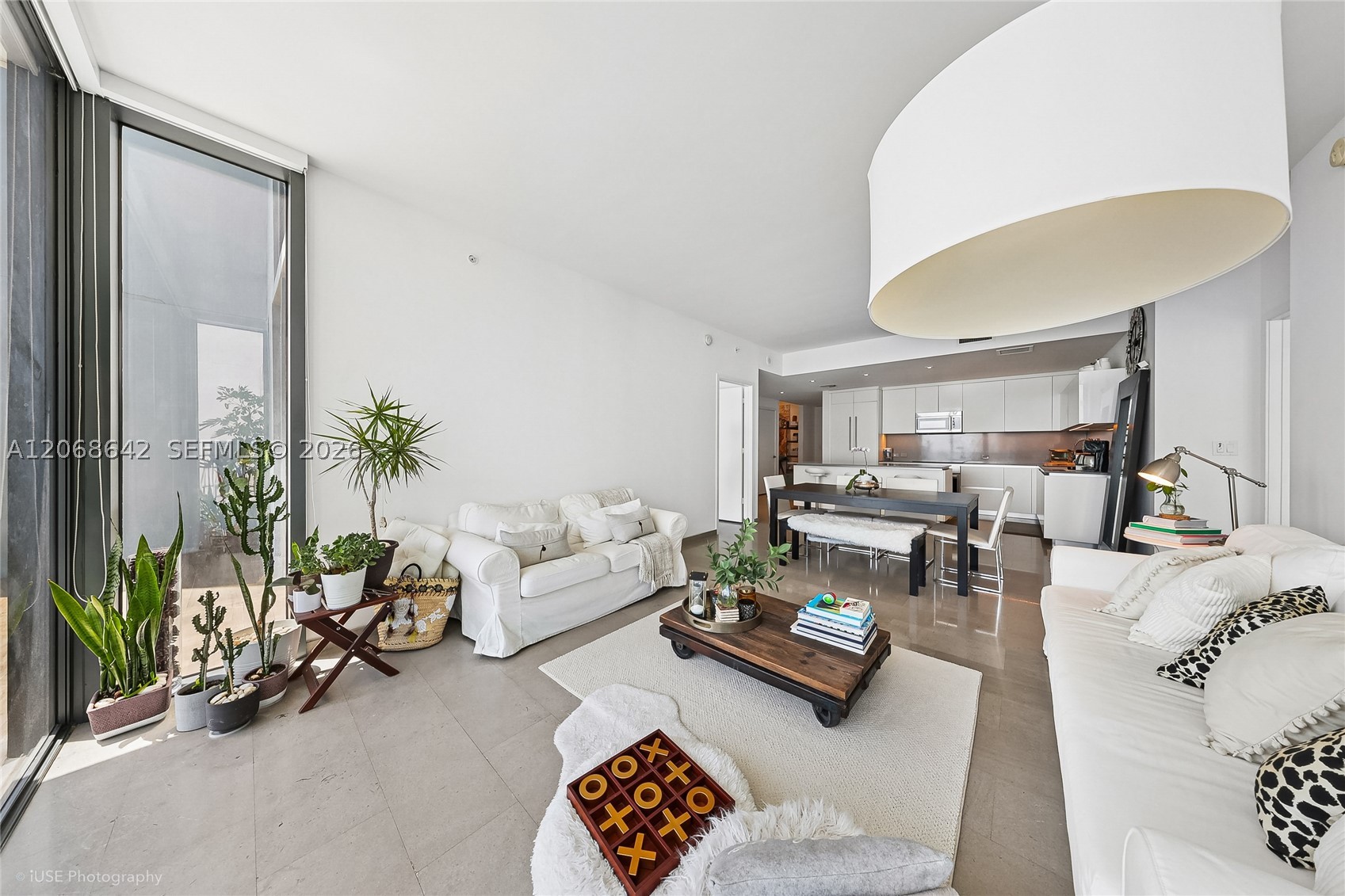 68 SE 6th St #2909, Miami FL 33131