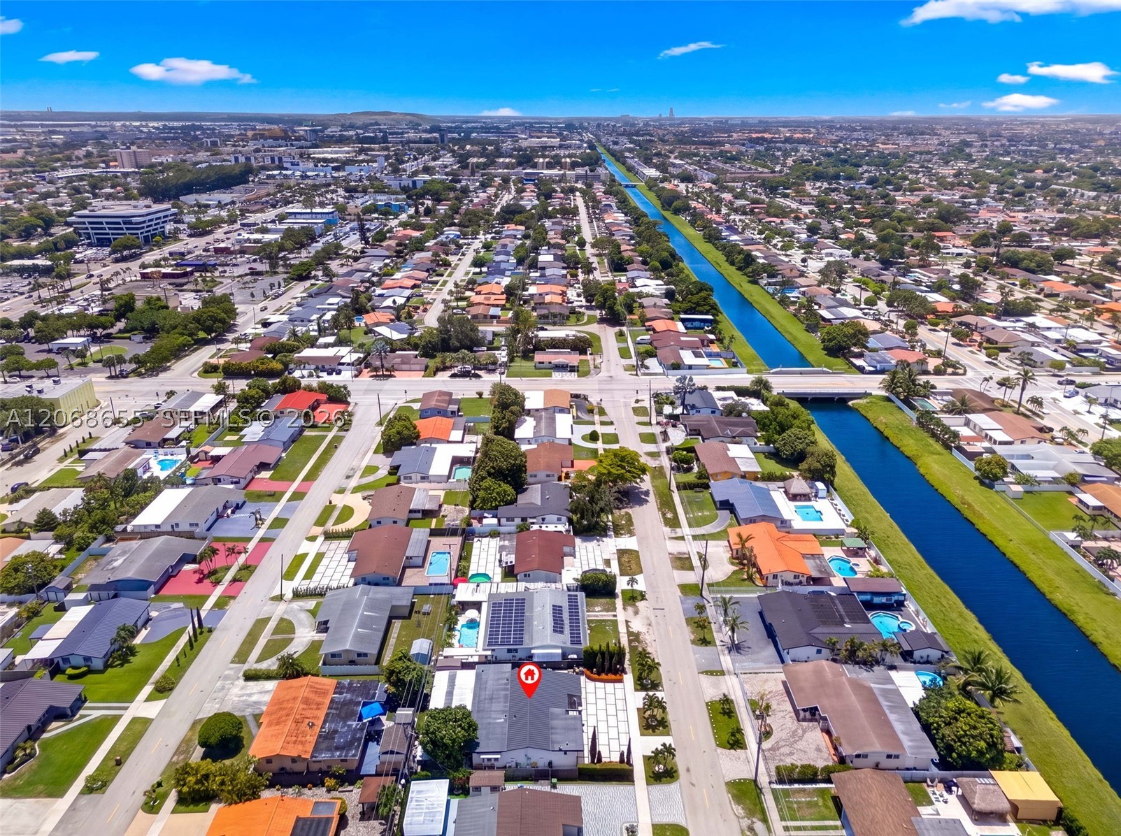 700 W 51st Pl, Hialeah FL 33012