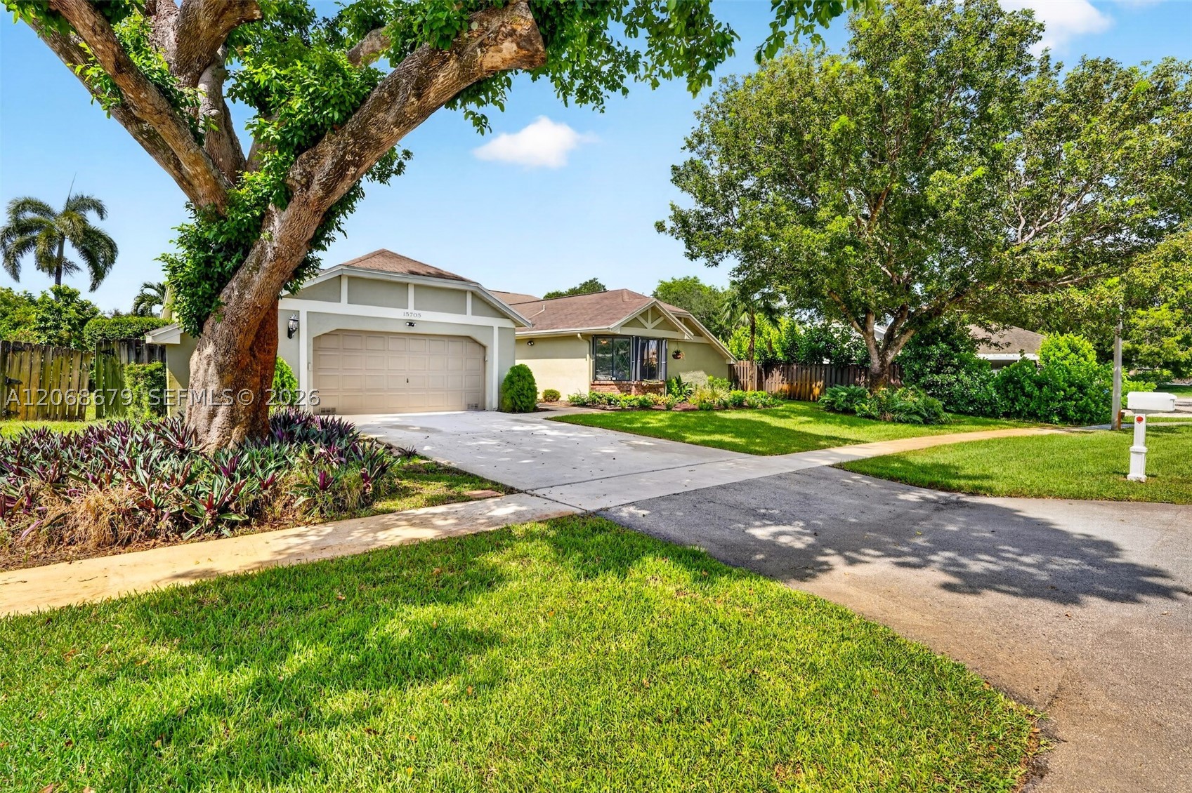 15705 SW 7th Pl, Sunrise FL 33326
