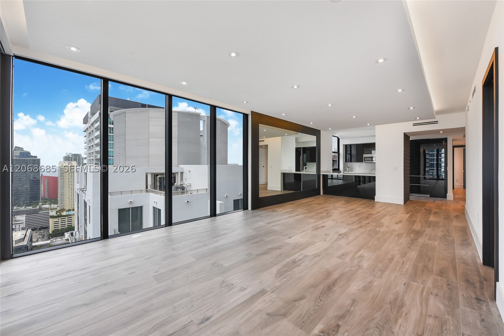 1010 Brickell Ave #3905, Miami FL 33131