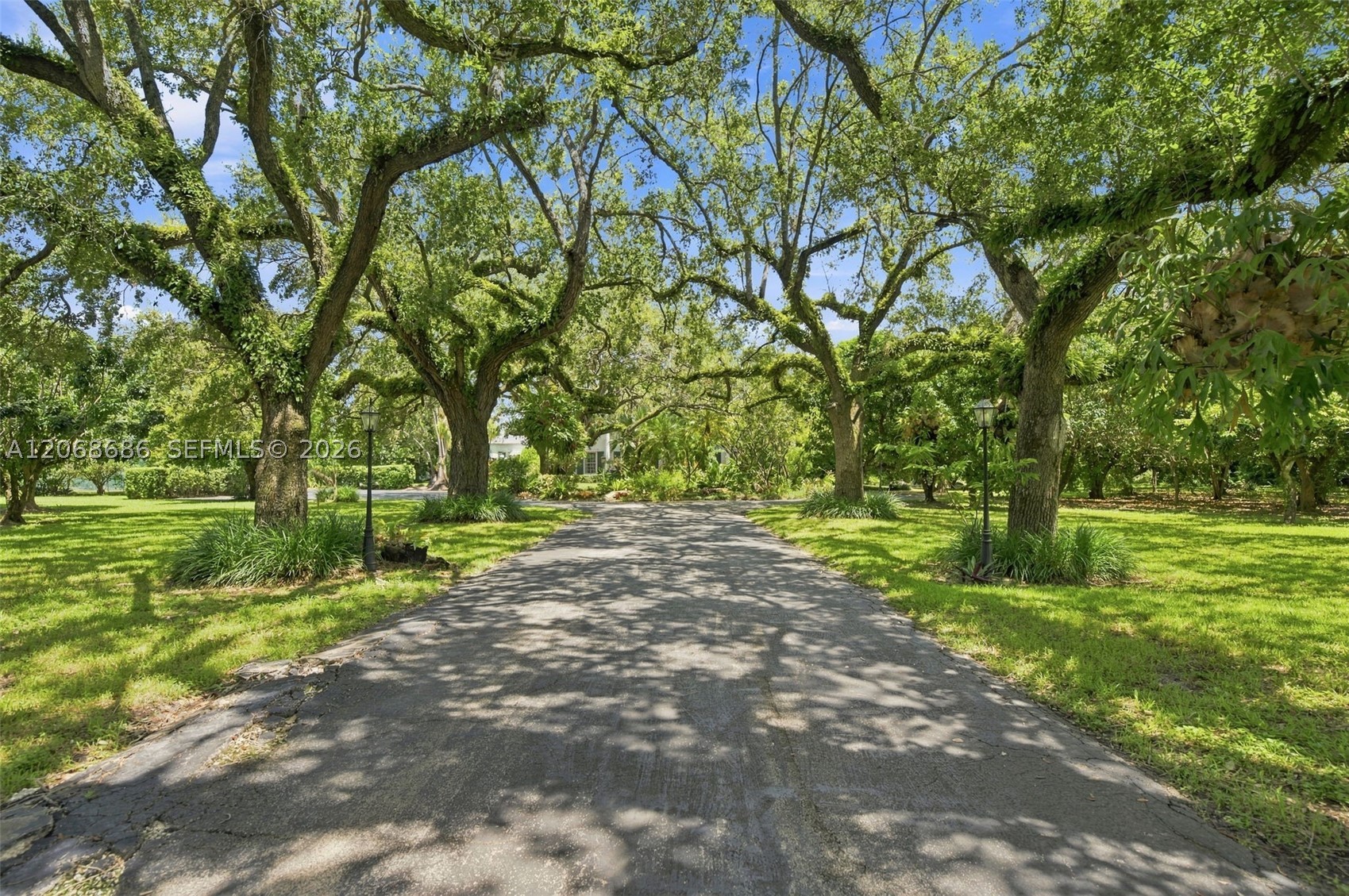 5885 SW 56th St, Miami FL 33155