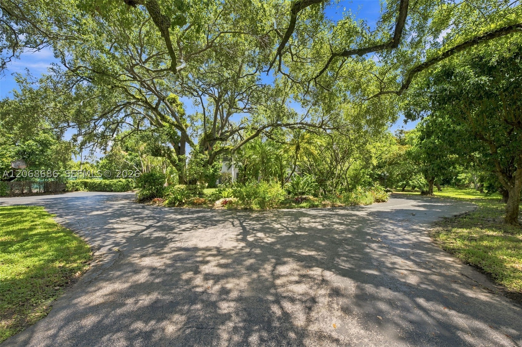 5885 SW 56th St, Miami FL 33155