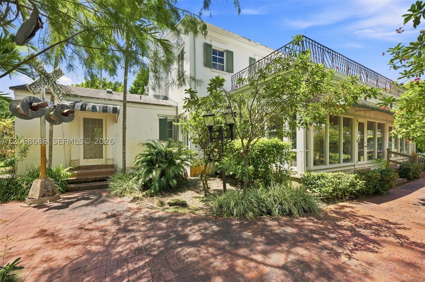 5885 SW 56th St, Miami FL 33155