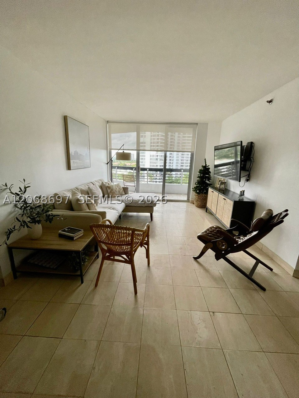 3600 Mystic Pointe dr #1010, Aventura FL 33180