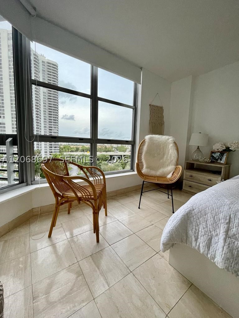 3600 Mystic Pointe dr #1010, Aventura FL 33180