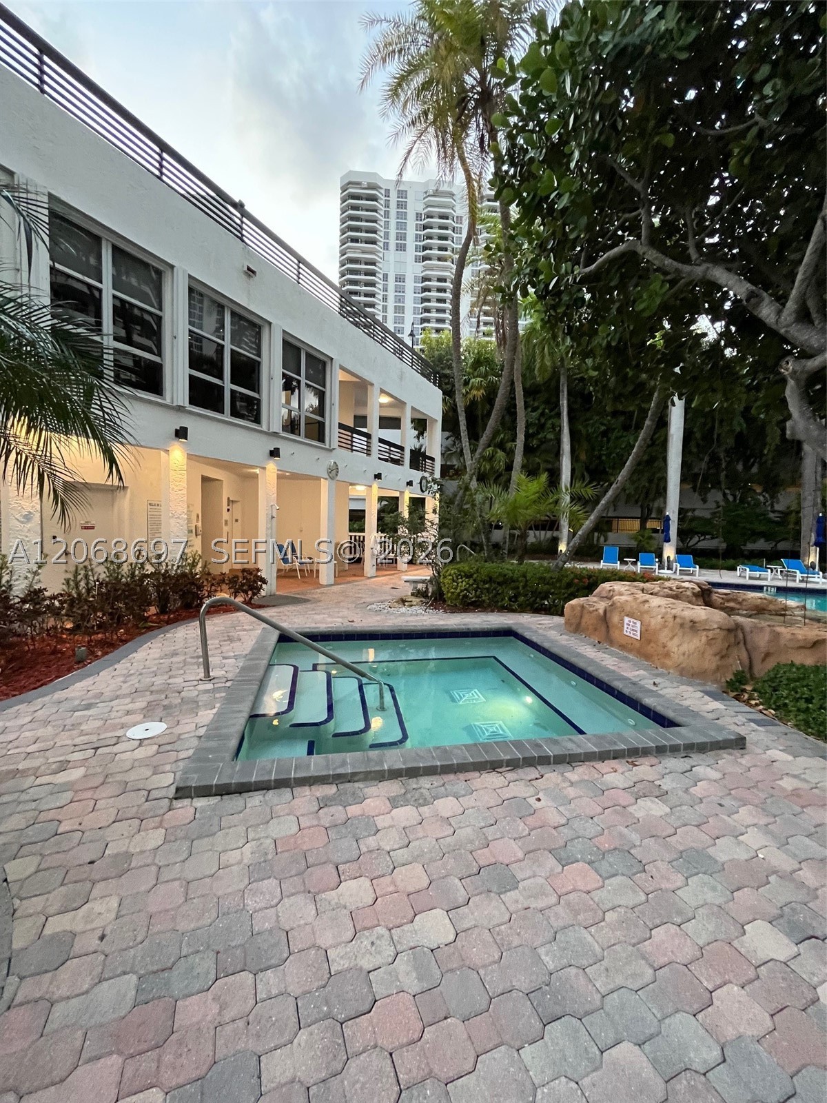 3600 Mystic Pointe dr #1010, Aventura FL 33180