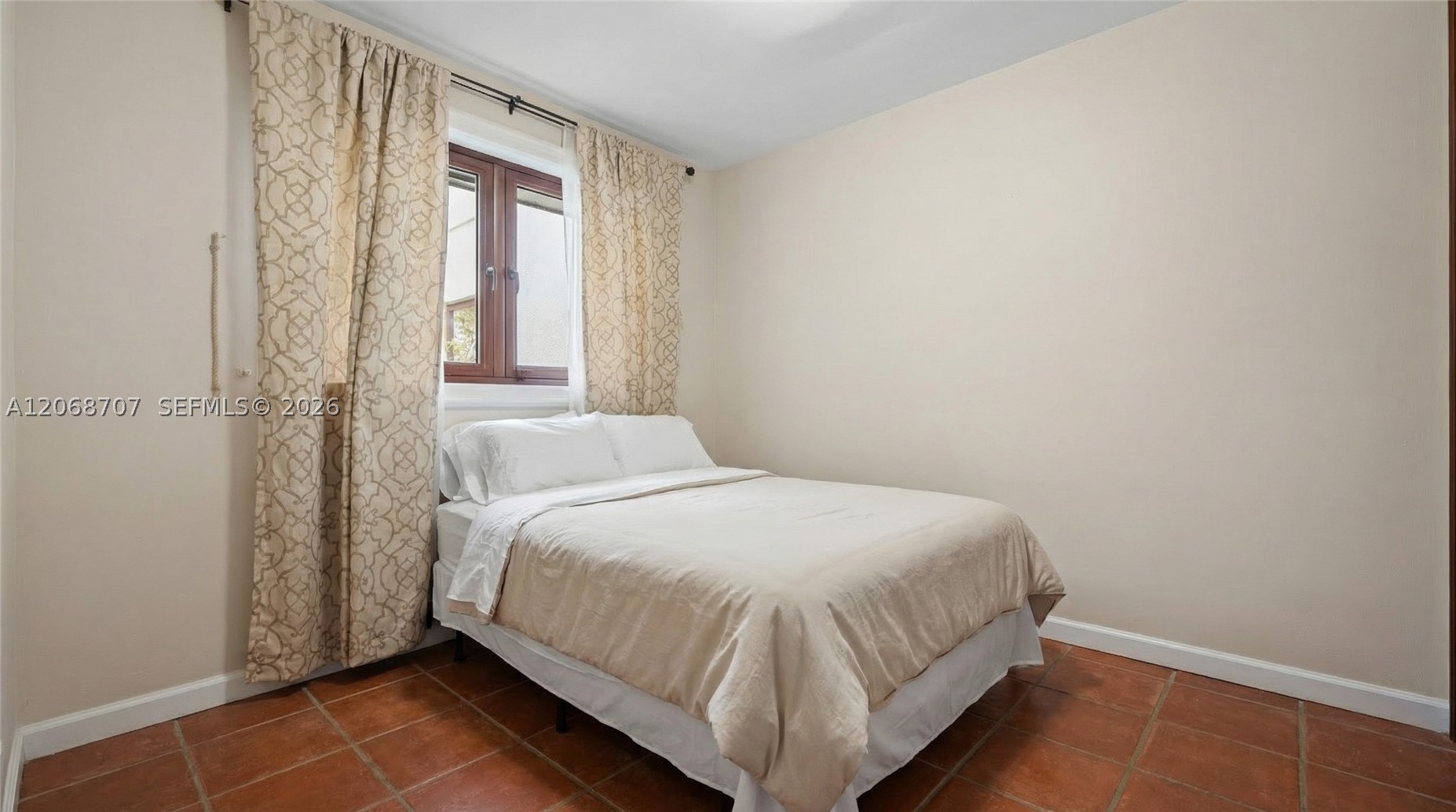7701 Old Cutler Rd, Coral Gables FL 33143