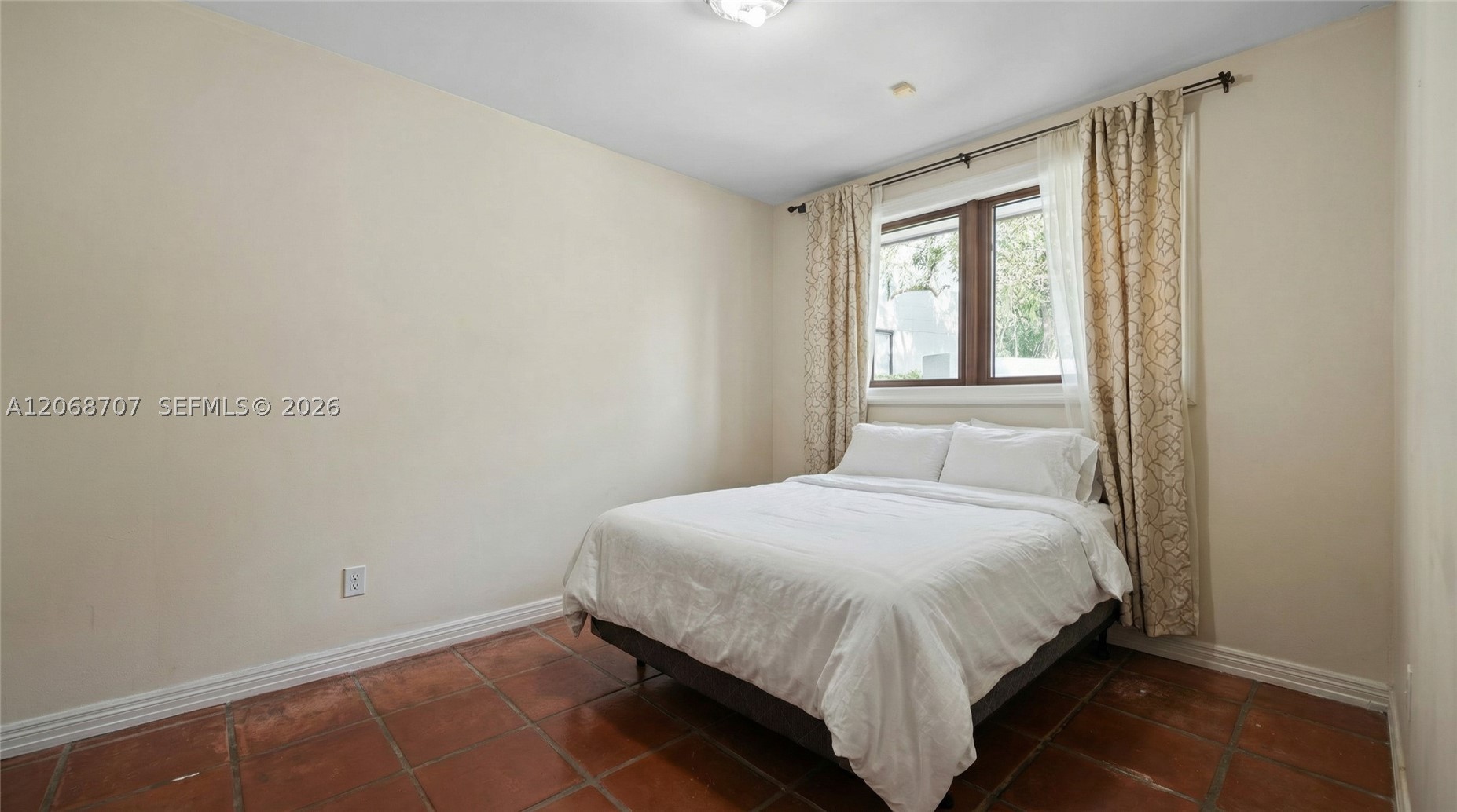 7701 Old Cutler Rd, Coral Gables FL 33143