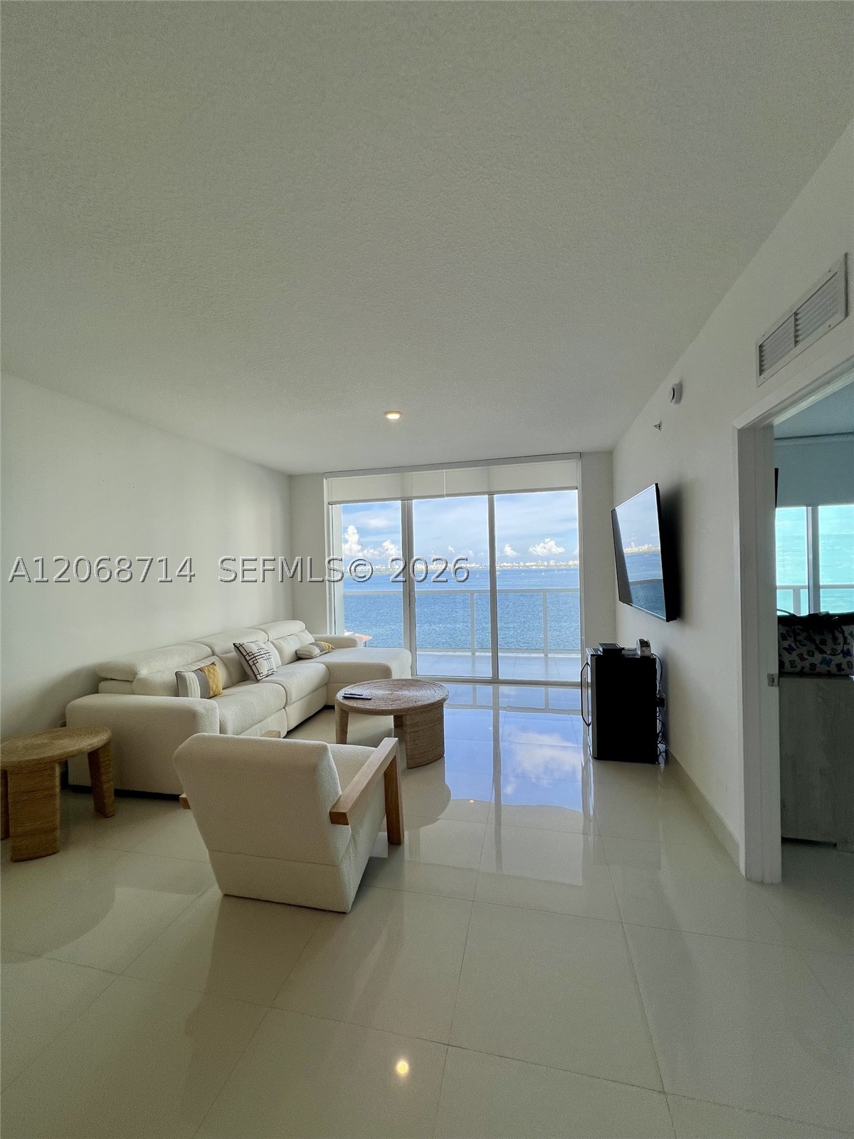 600 NE 27th St #1604, Miami FL 33137
