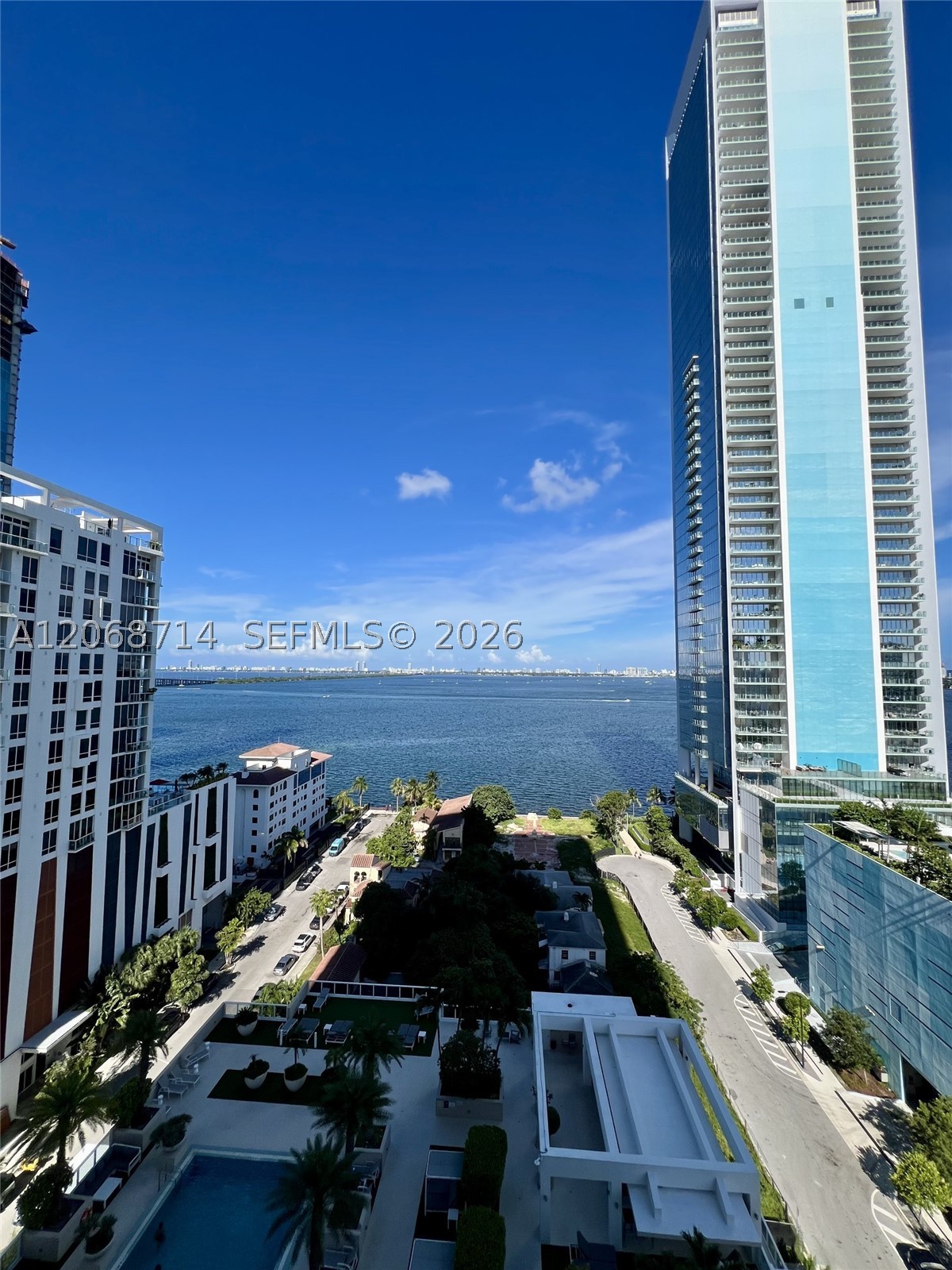 600 NE 27th St #1604, Miami FL 33137