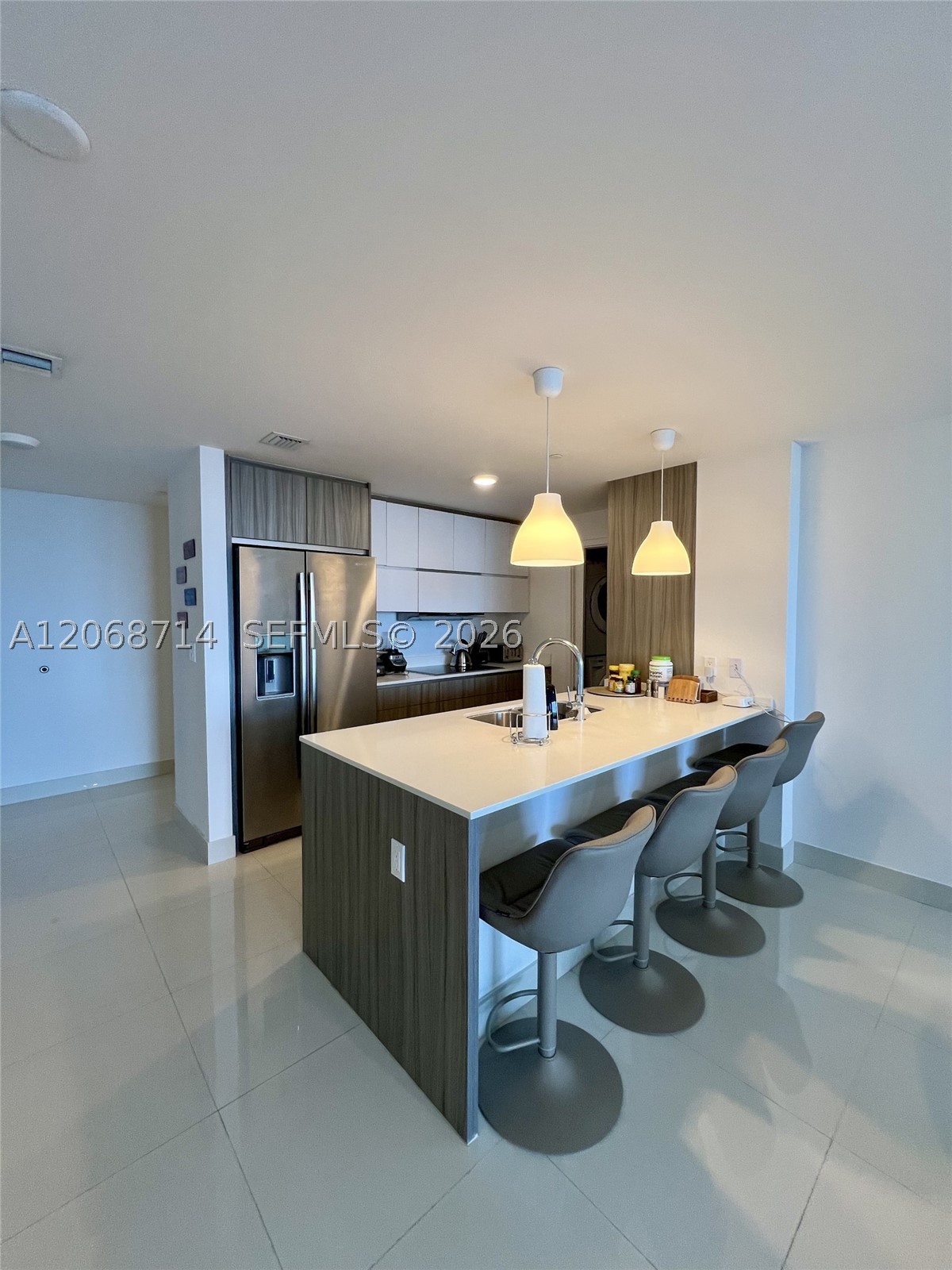 600 NE 27th St #1604, Miami FL 33137