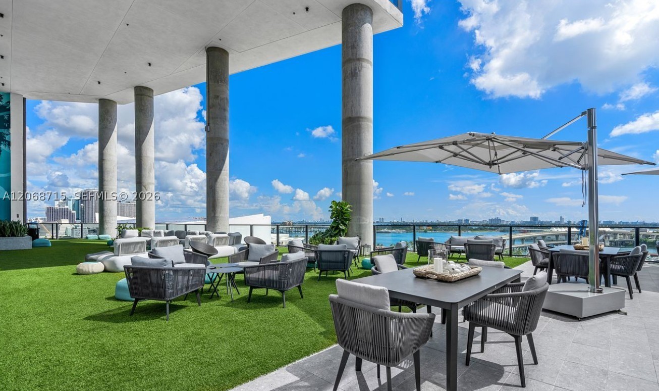 398 NE 5th St #2203, Miami FL 33132